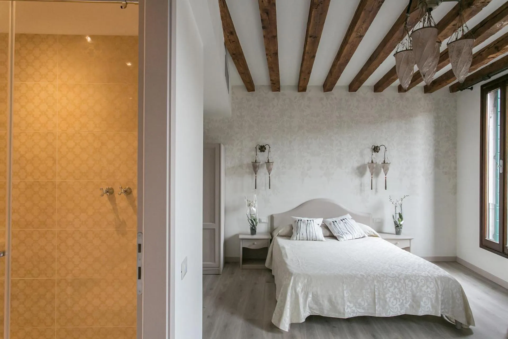 Bedroom, Bed in Guest House Ca' dell'Angelo