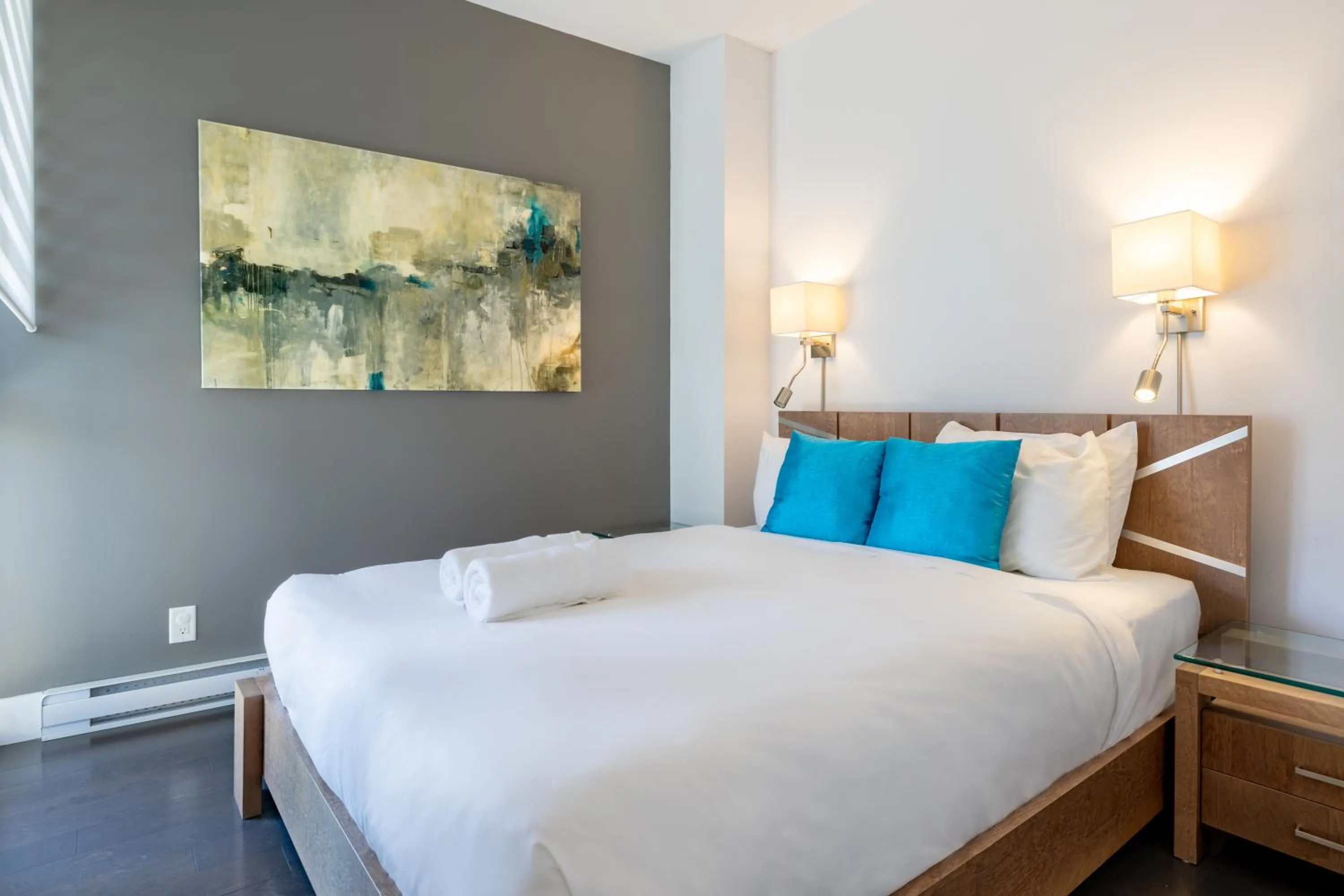 Bed in Les Immeubles Charlevoix - Le 760-504