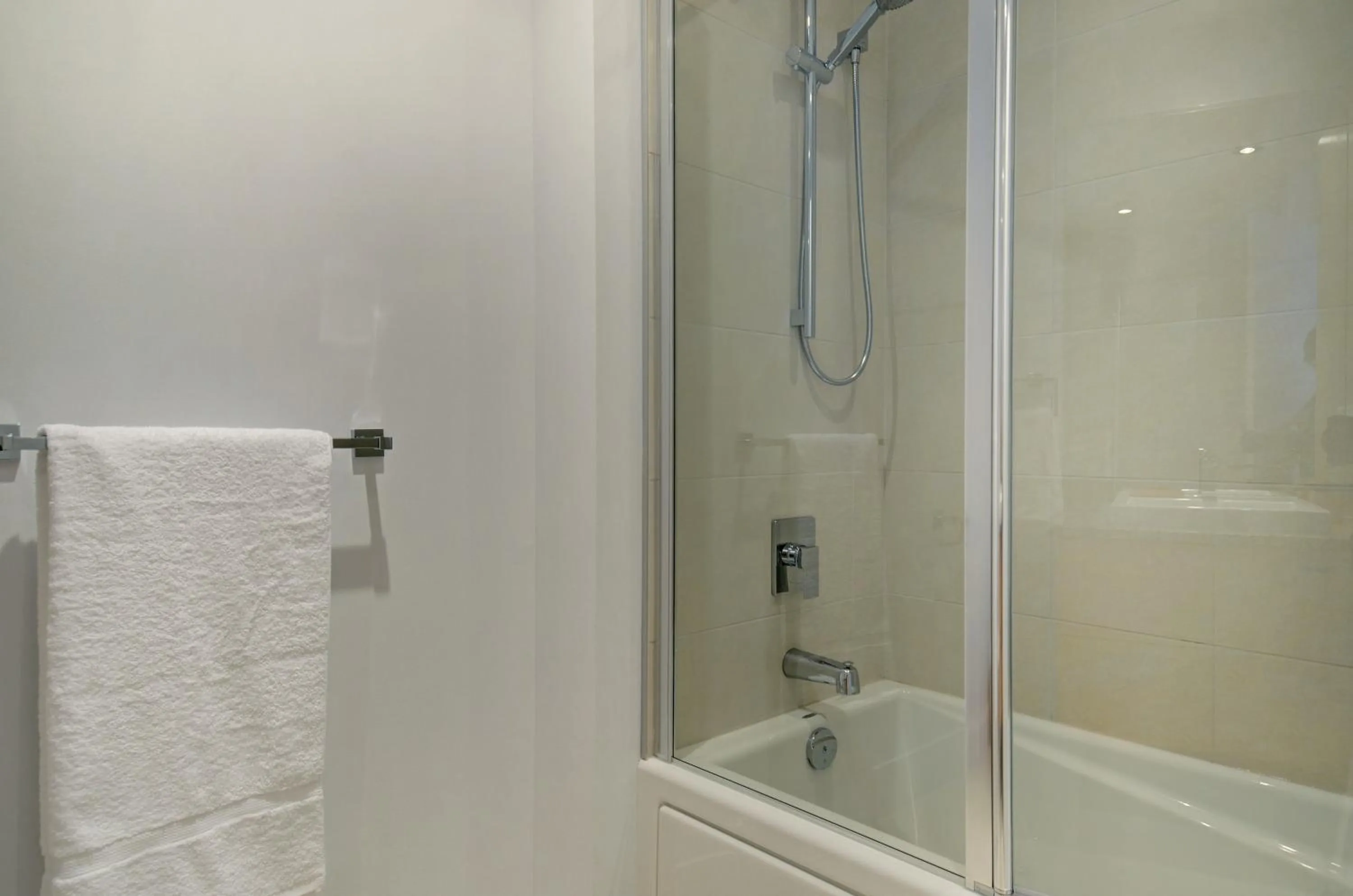 Bathroom in Les Immeubles Charlevoix - Le 760-506