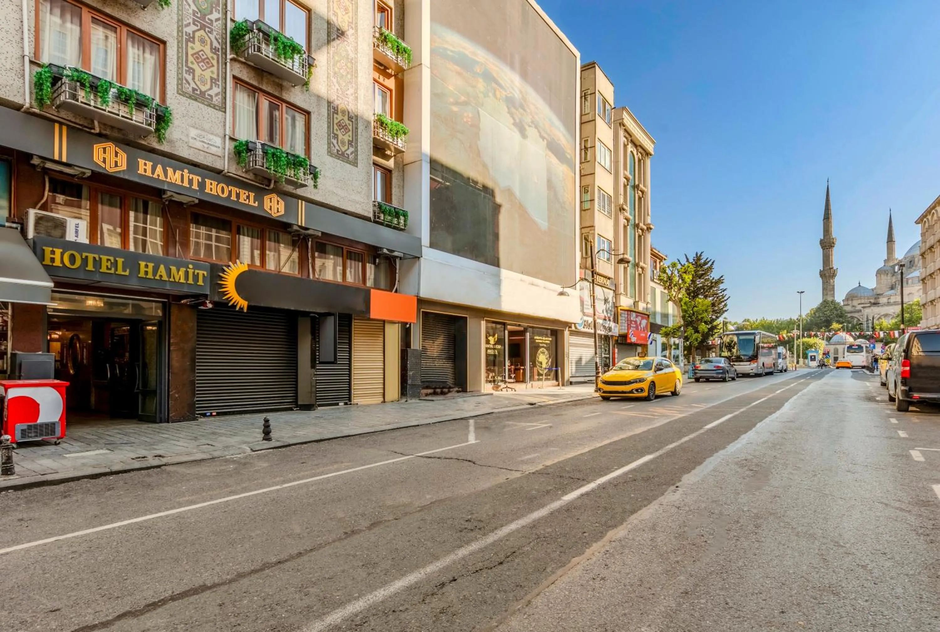 Facade/entrance in Hamit Hotel Istanbul