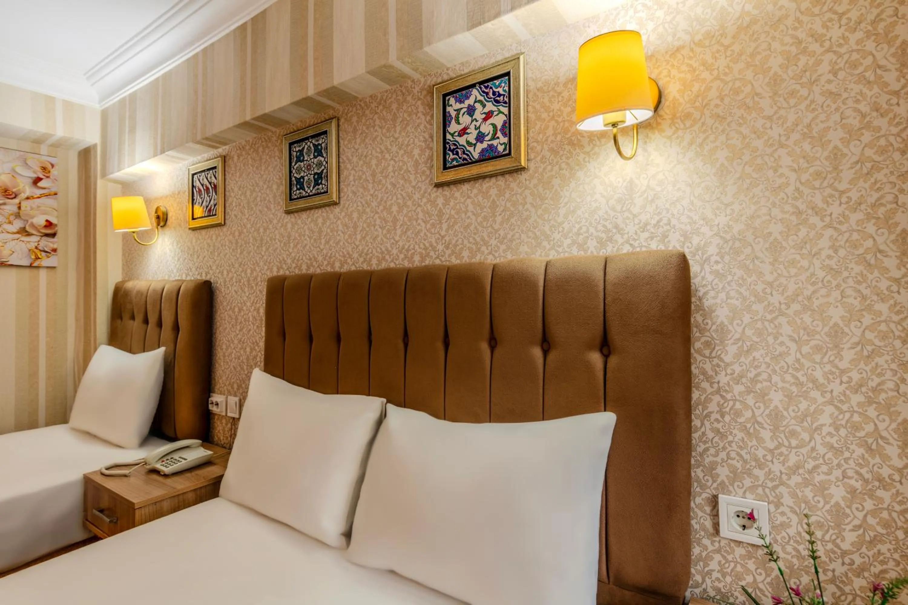 Bedroom, Bed in Hamit Hotel Istanbul