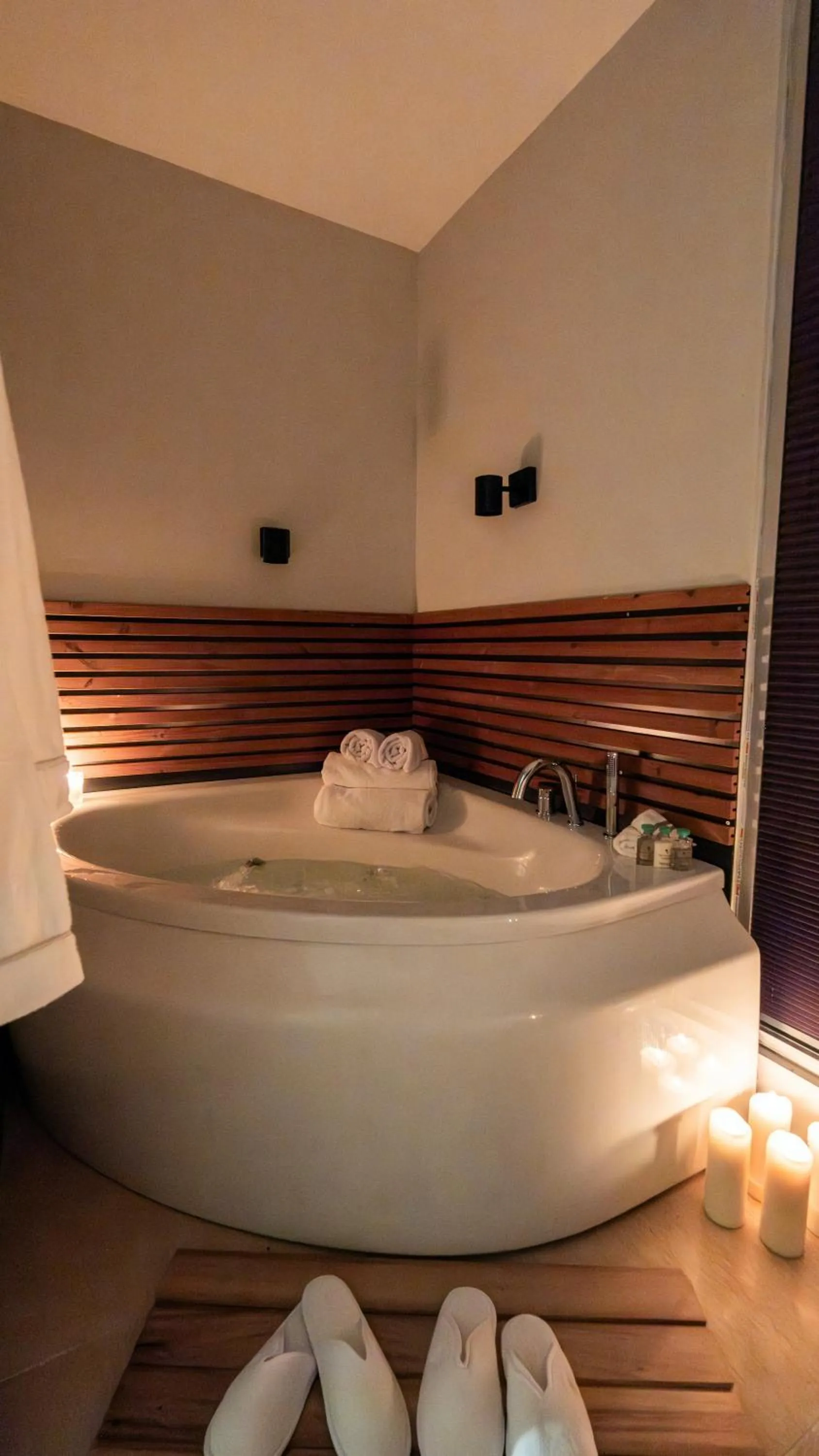 Natural landscape in Discovery Hotel