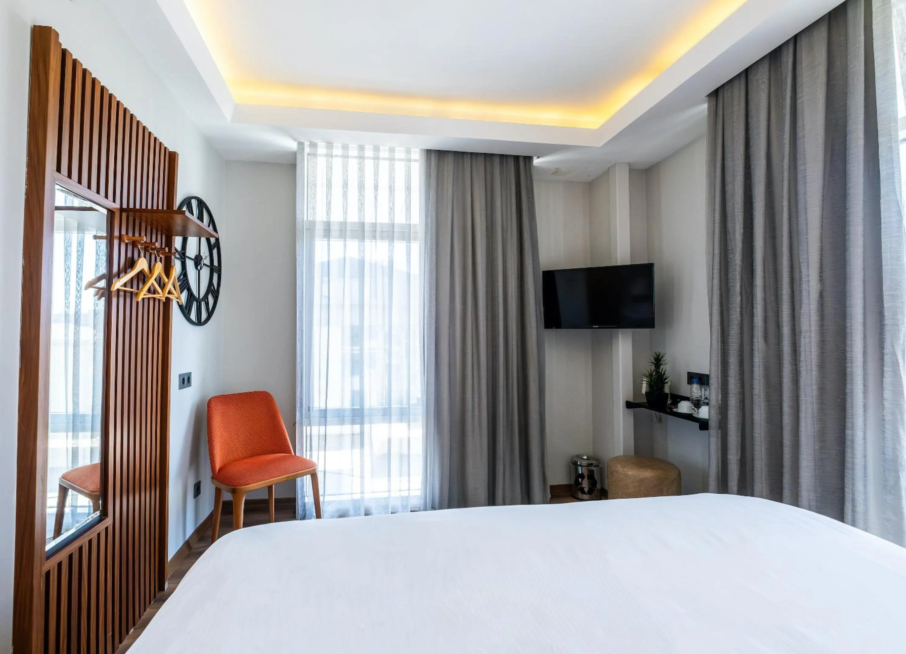 Bed in Discovery Hotel