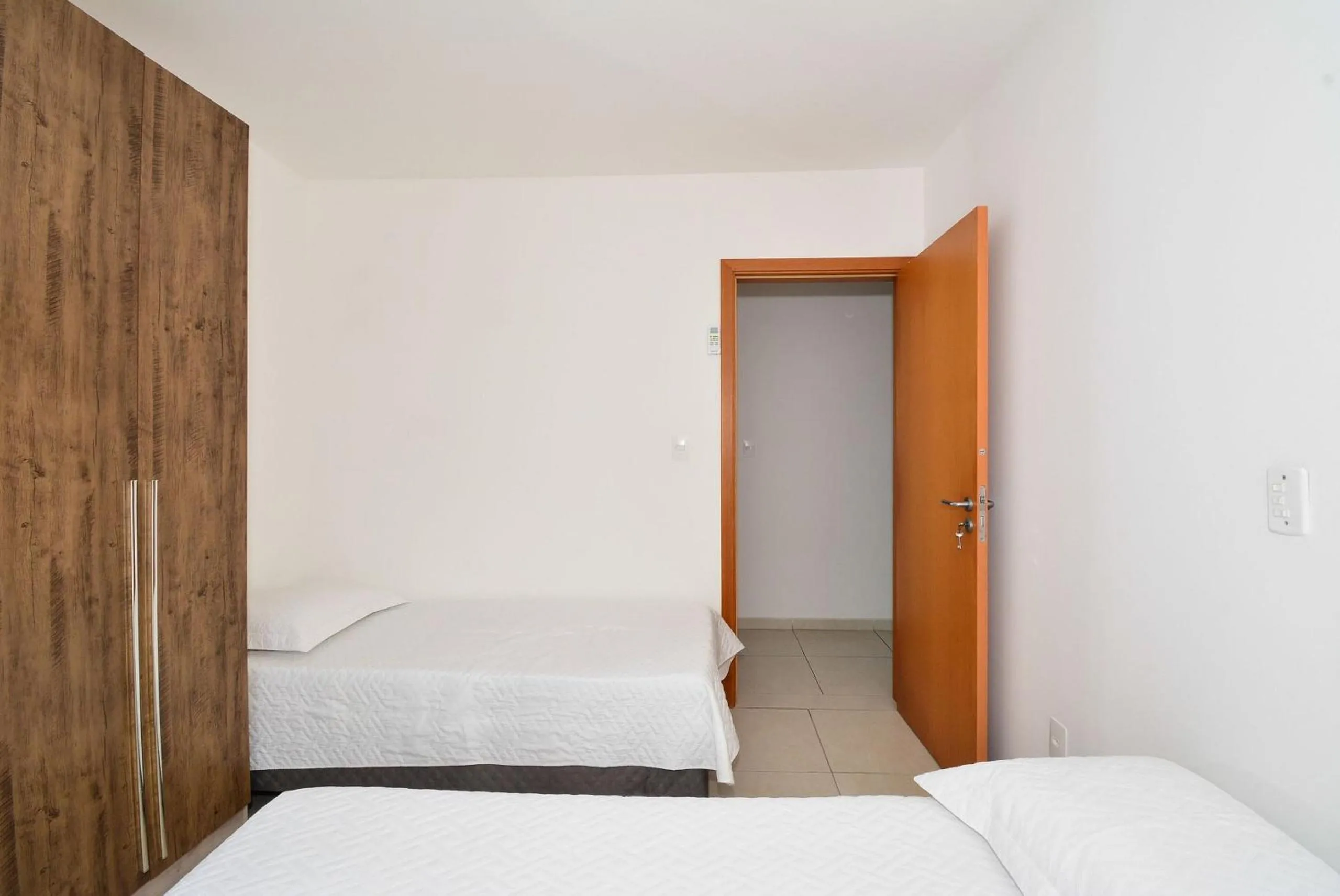 Bedroom, Bed in Residencial João Victor - Ingleses Norte - NIN010