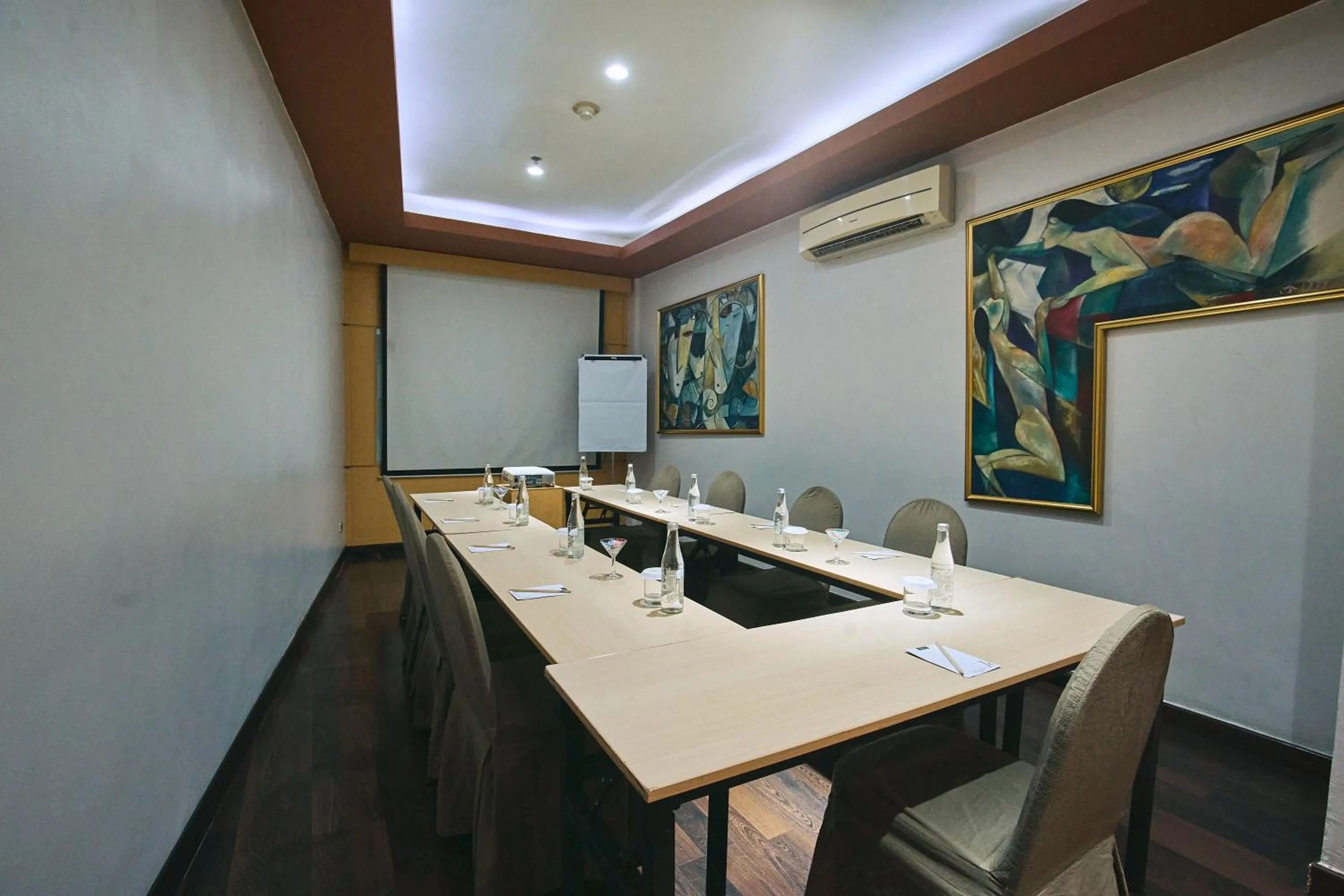 Meeting/conference room in Horison Arcadia Wahid Hasyim