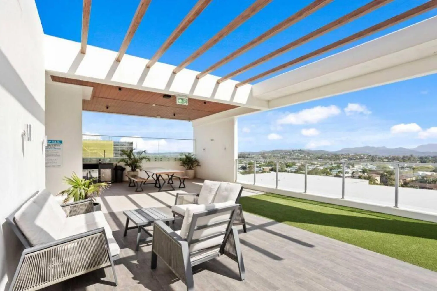 Patio in Ocean View Luxury in Periscope