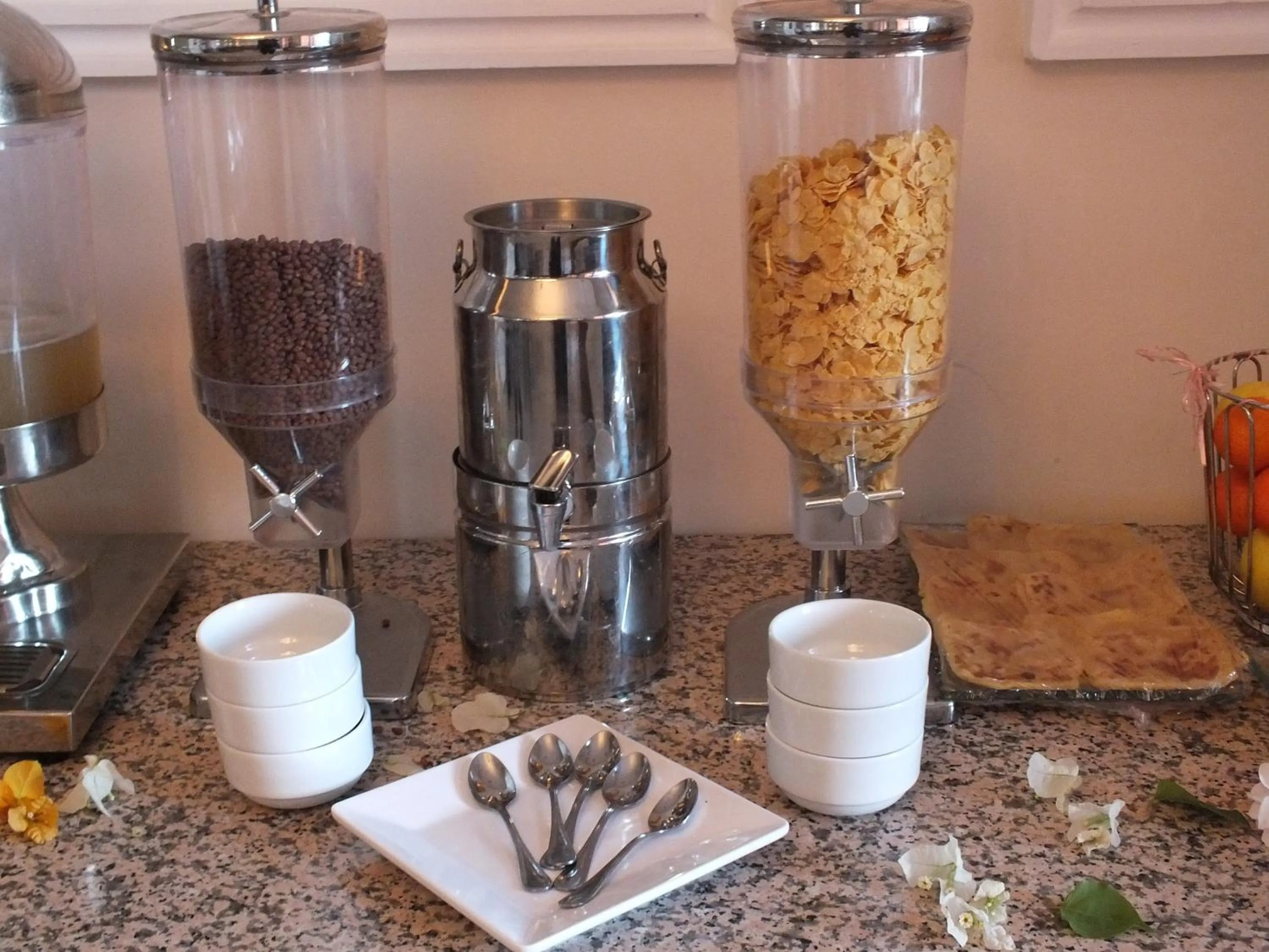 Buffet breakfast in Hotel Relax Marrakech