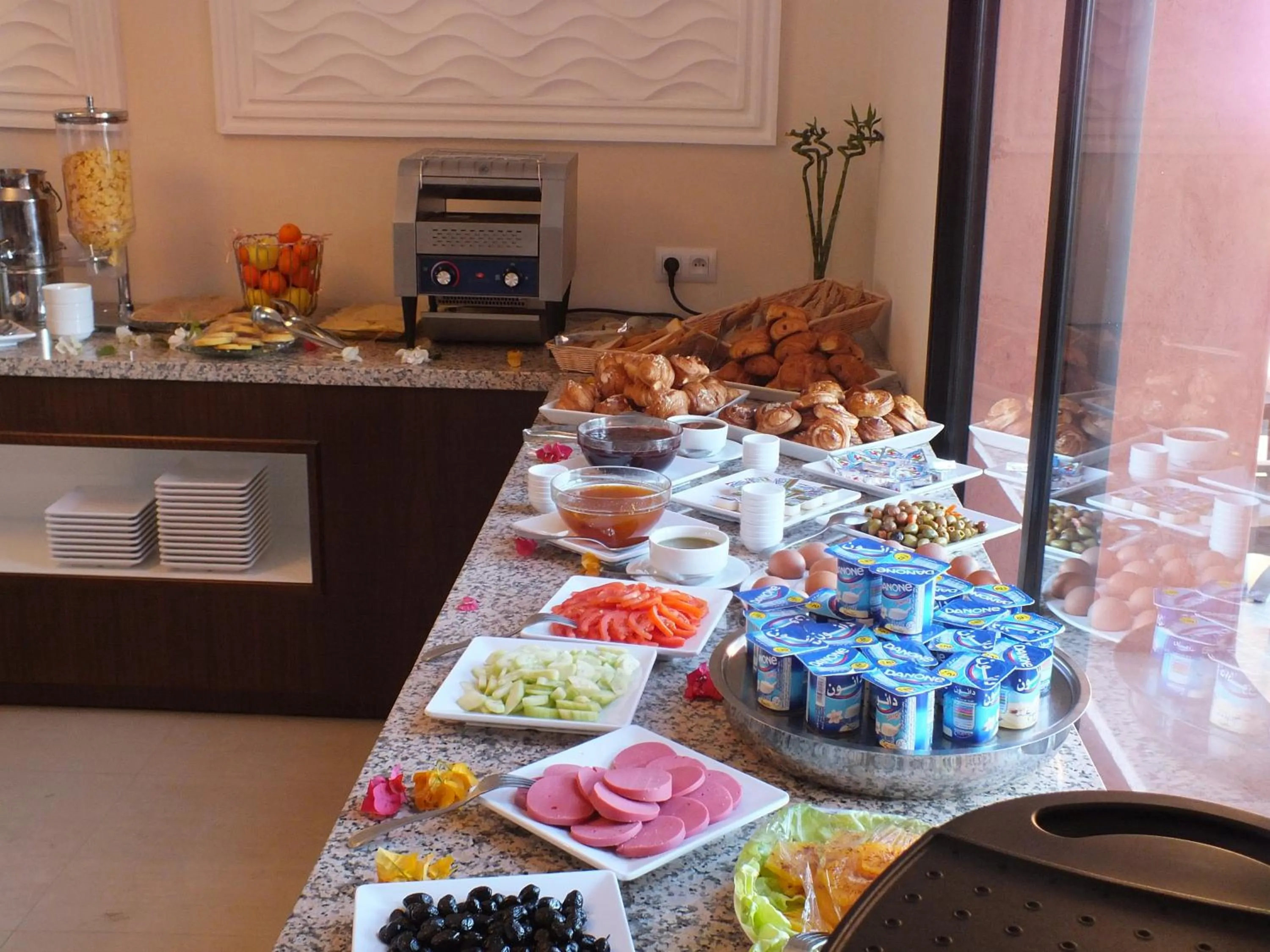 Buffet breakfast in Hotel Relax Marrakech