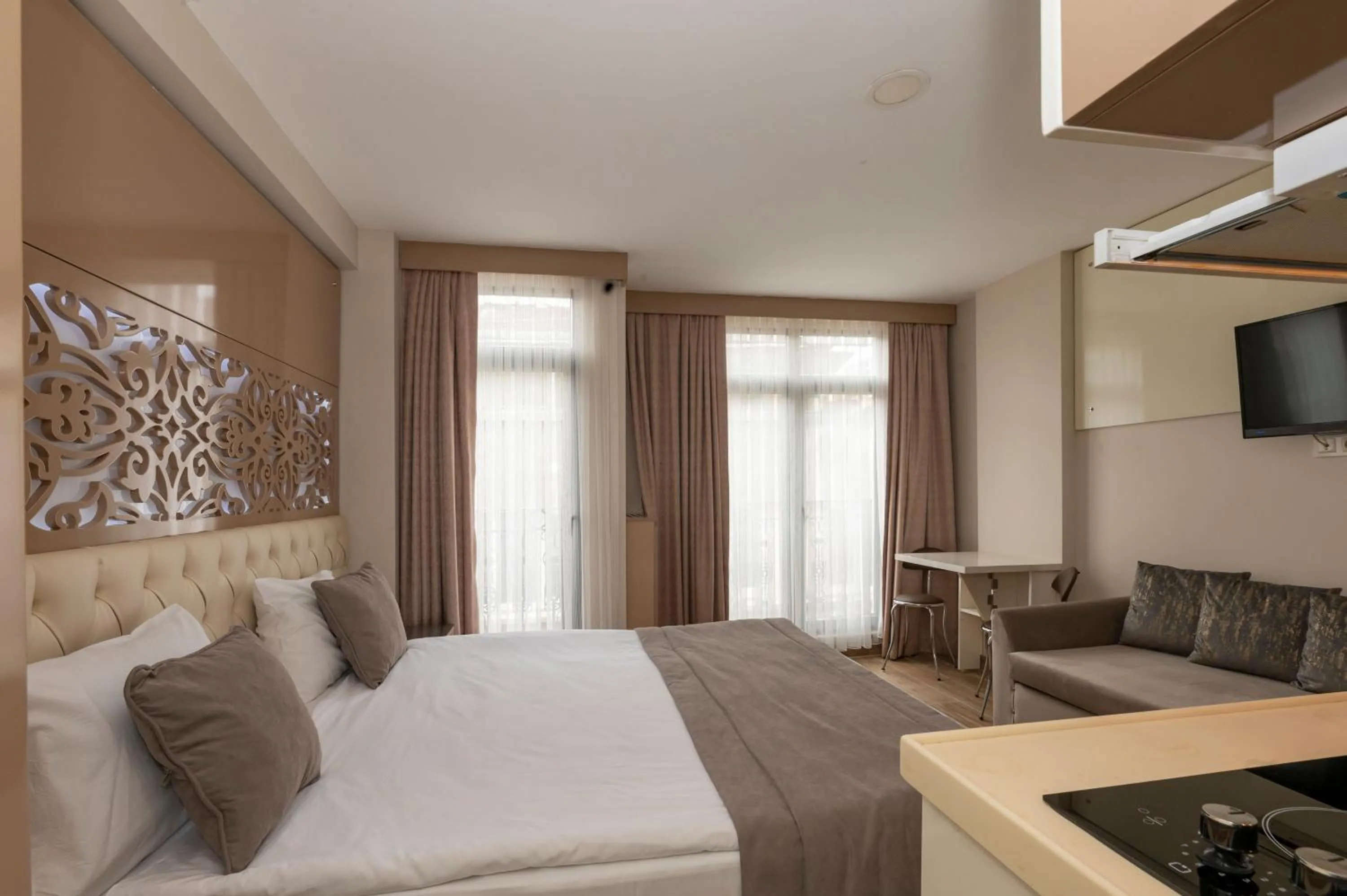 Massage, Bed in Taksim Peri Suite