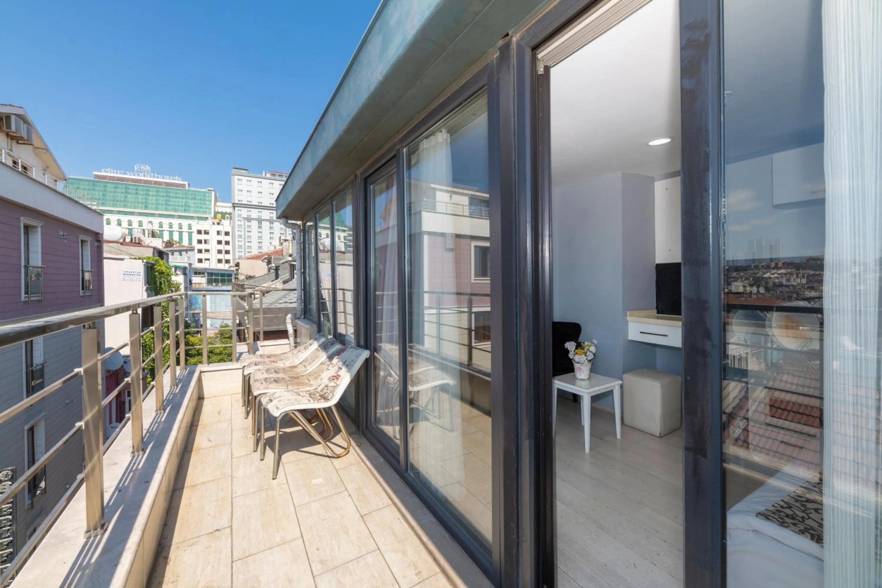 Balcony/Terrace in Taksim Peri Suite