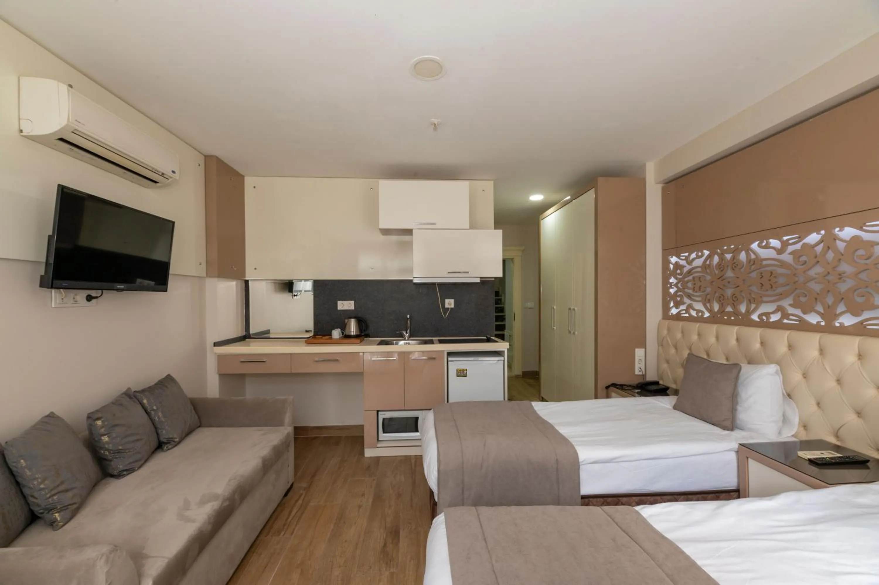 Massage, Bed in Taksim Peri Suite