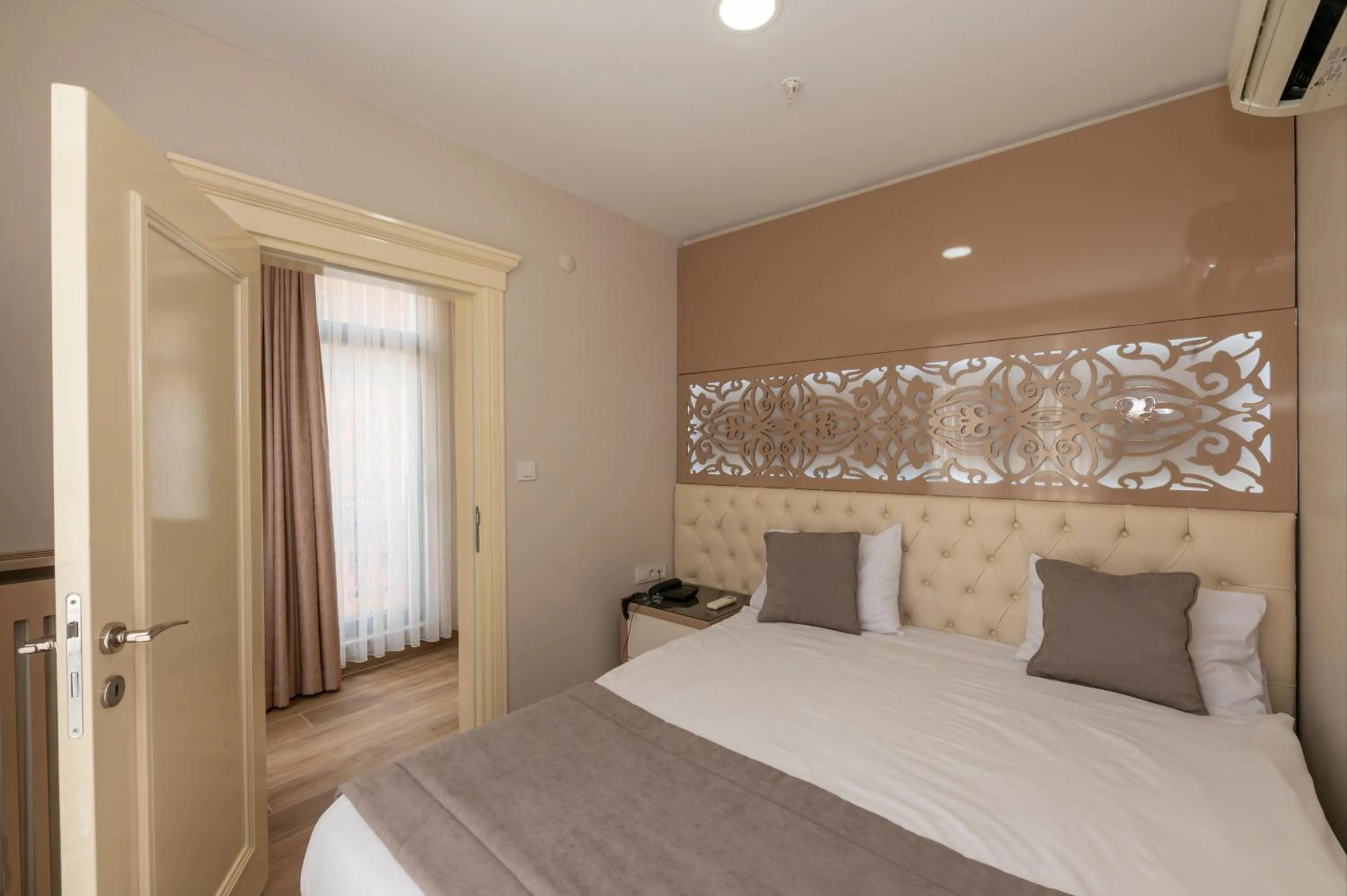 Massage, Bed in Taksim Peri Suite