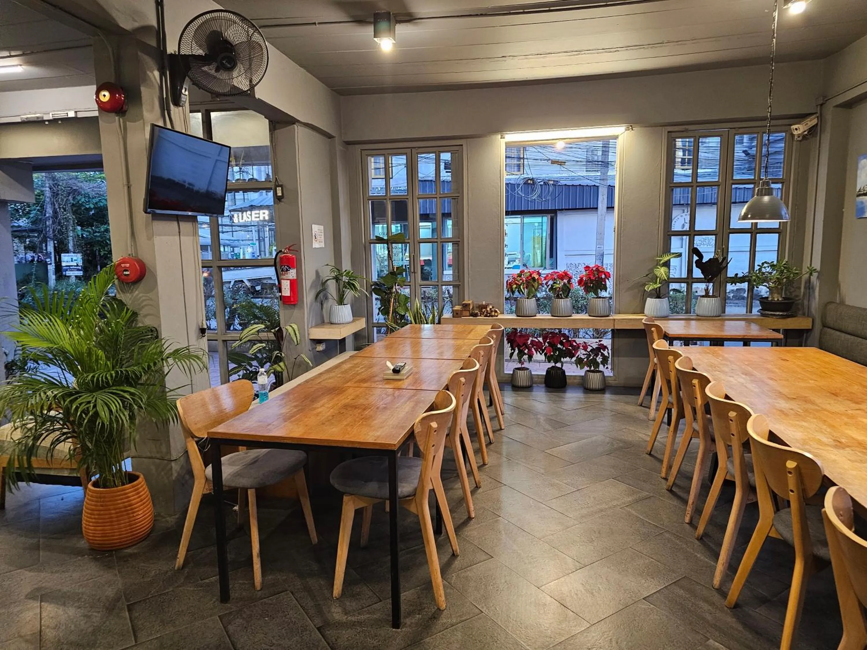 Living room in Mandalar Arch 39 Hotel