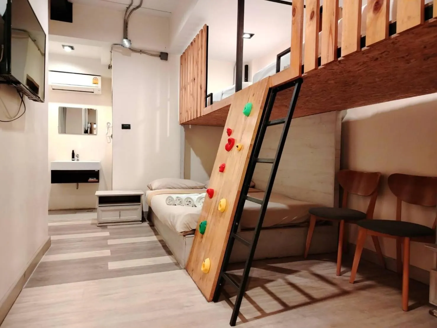 Bedroom, Bed in Mandalar Arch 39 Hotel