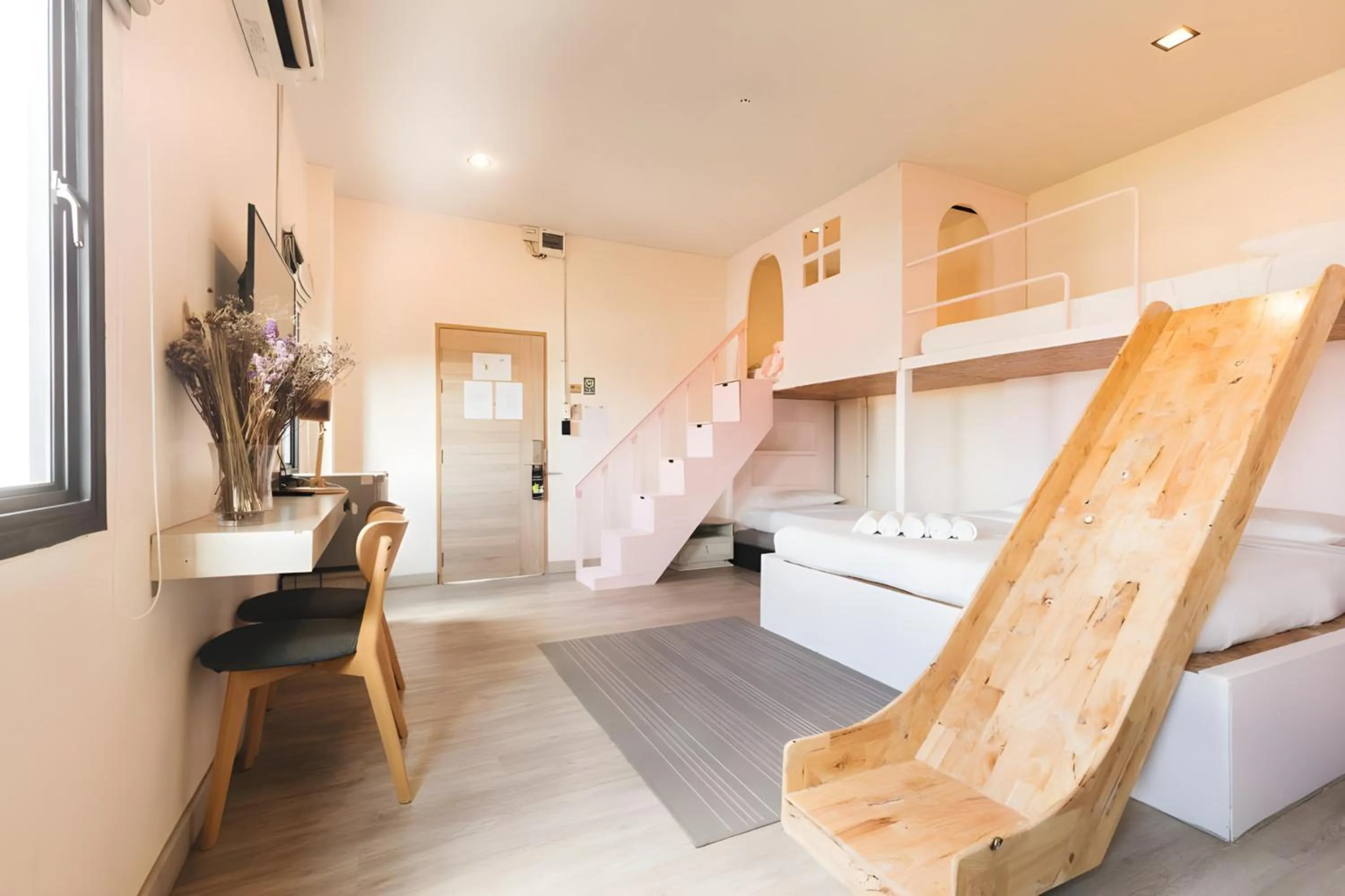 Bed in Mandalar Arch 39 Hotel