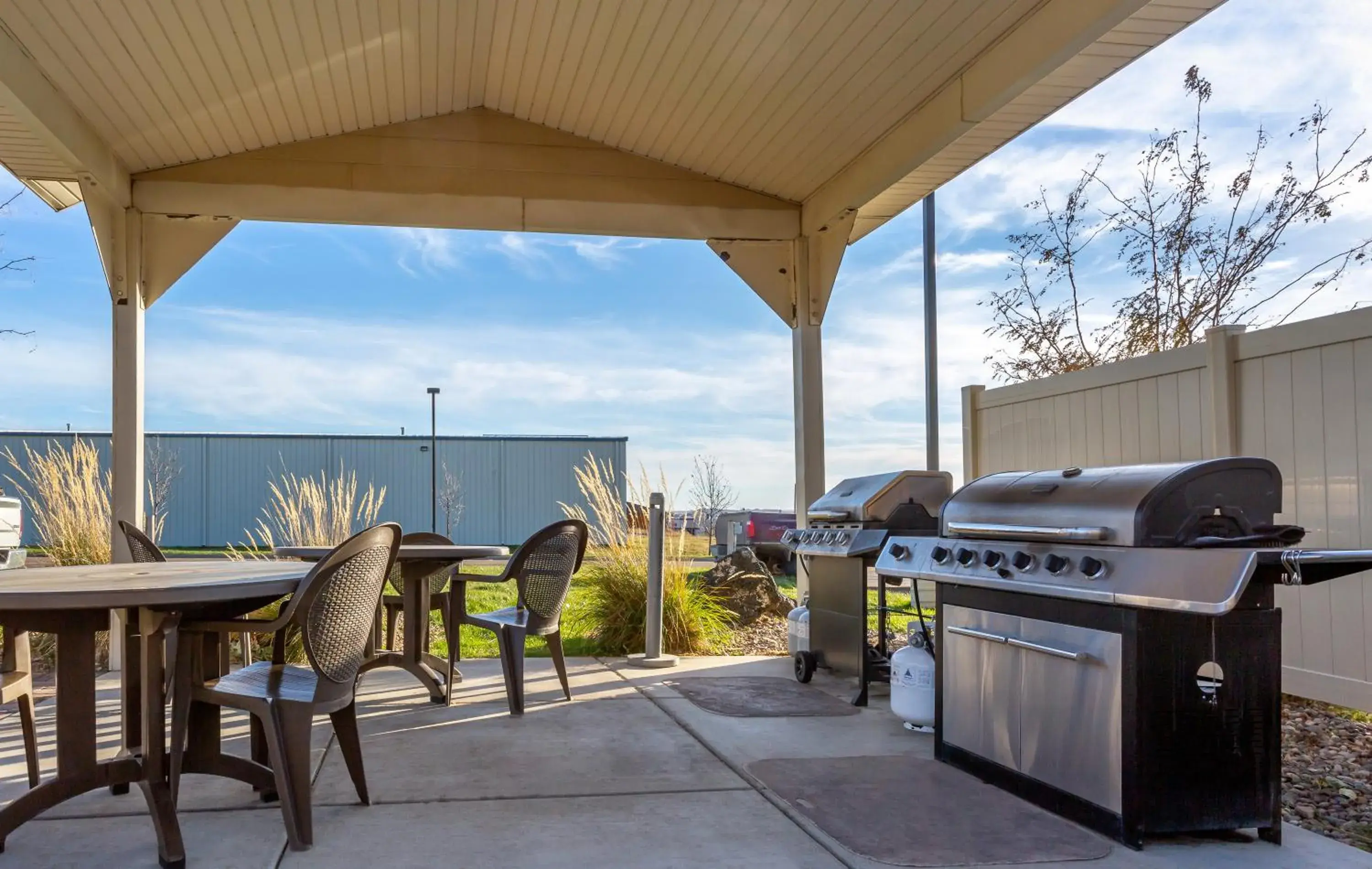 Property building in My Place Hotel-Dickinson, ND Property building in My Place Hotel-Dickinson, ND