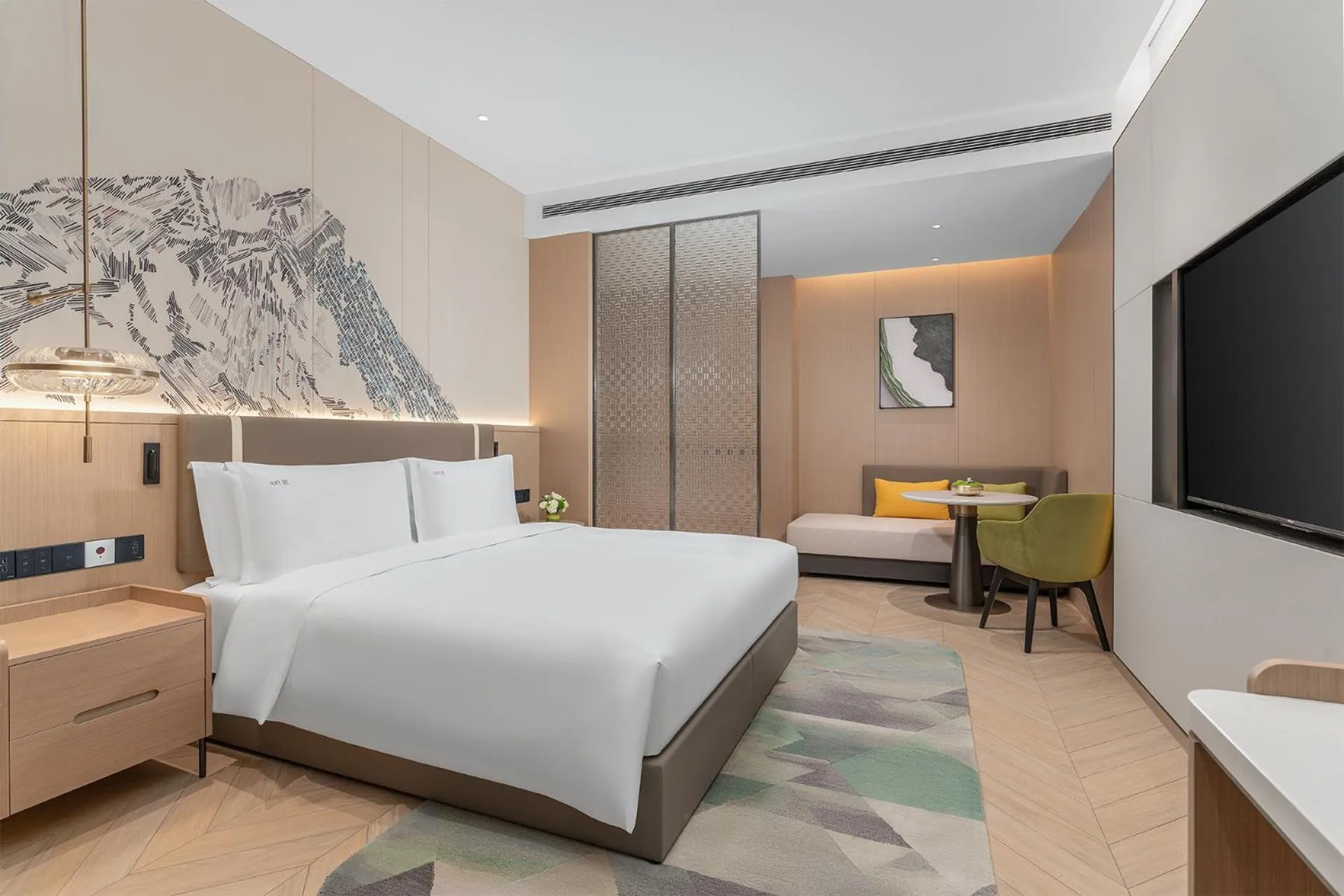 Bedroom in Holiday Inn Liaoyuan City Center by IHG