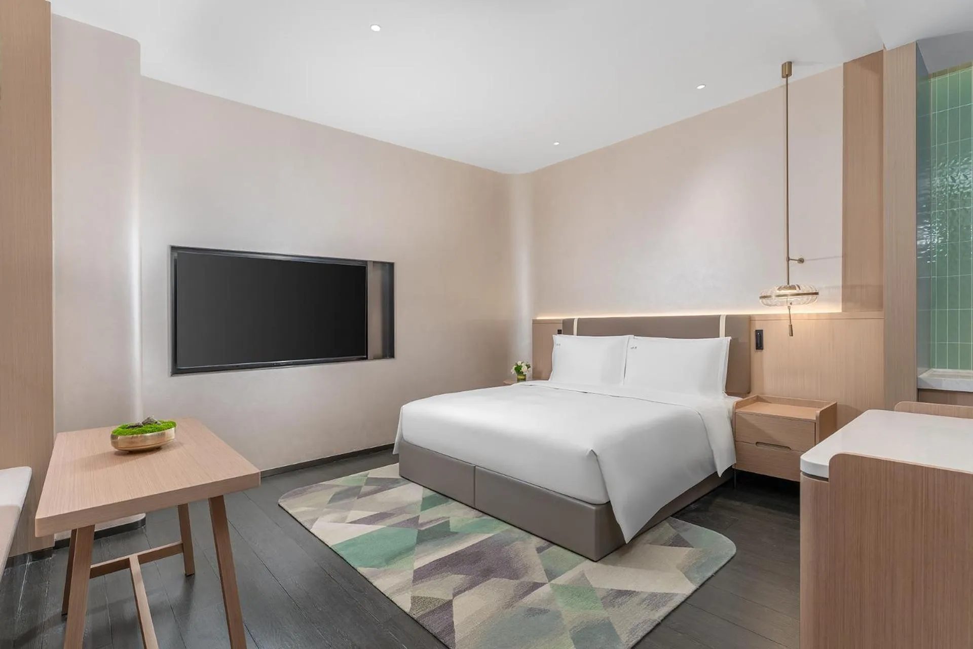Bedroom in Holiday Inn Liaoyuan City Center by IHG