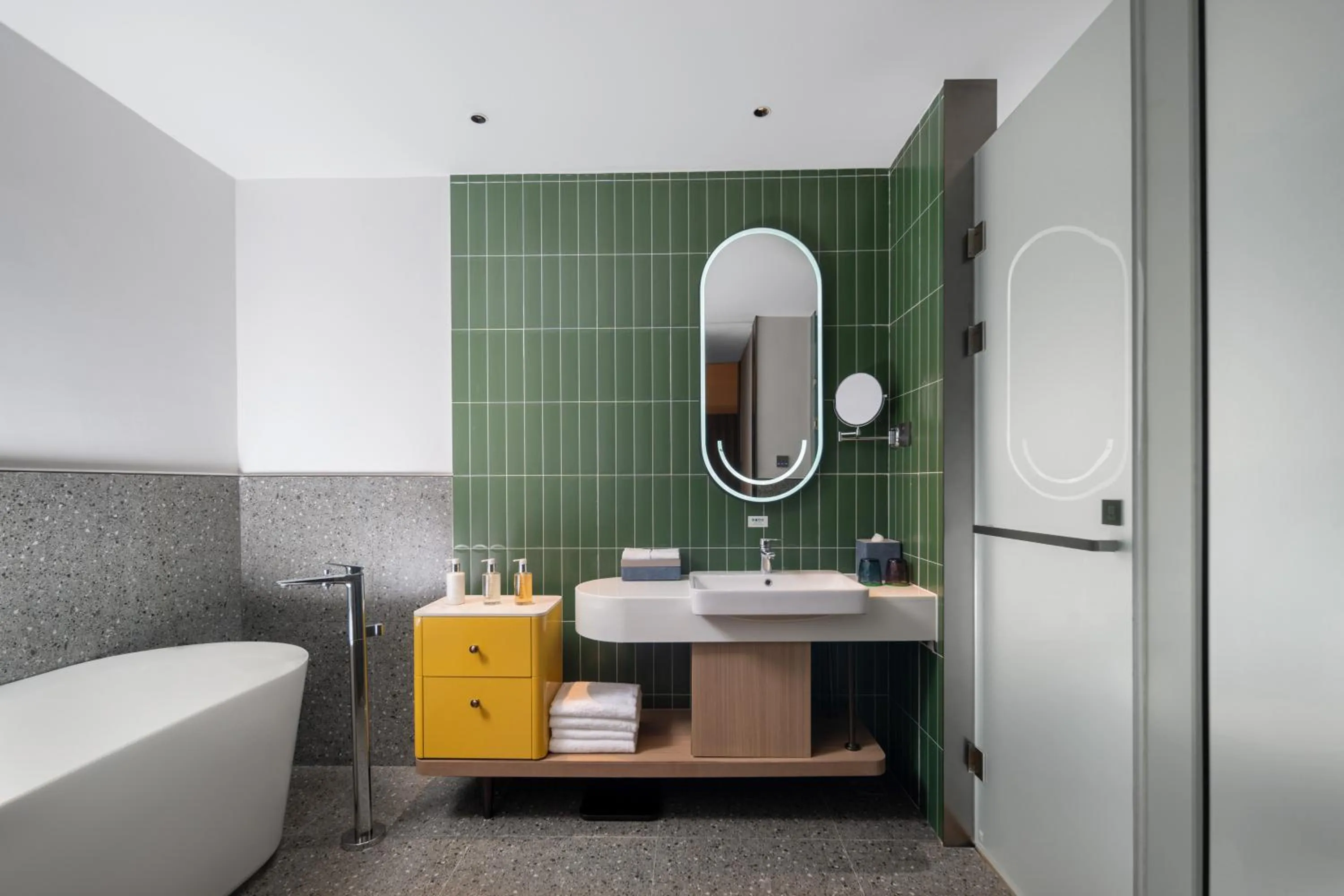 Toilet in Holiday Inn & Suites Chongqing Nanan by IHG