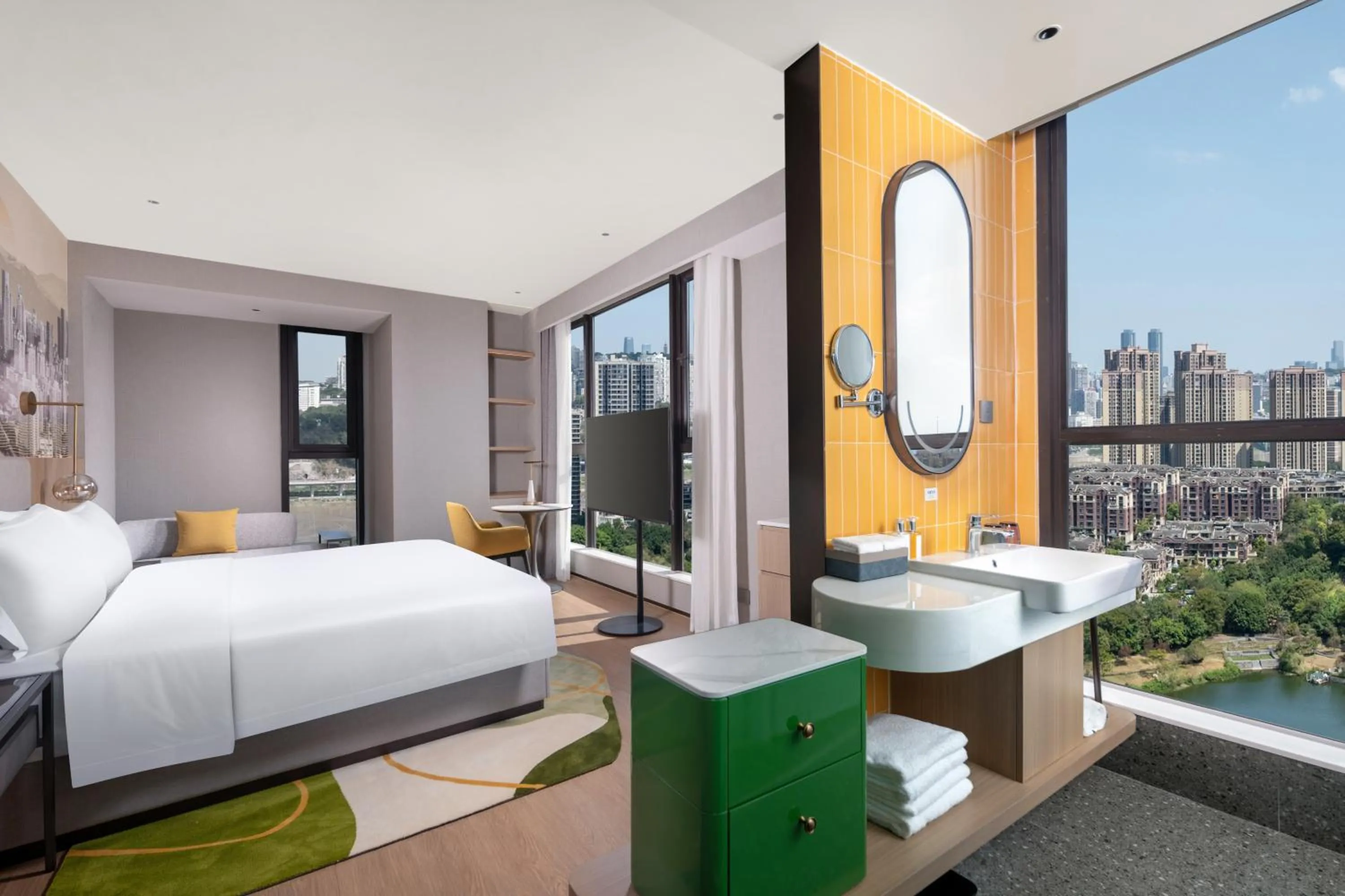 Bed in Holiday Inn & Suites Chongqing Nanan by IHG