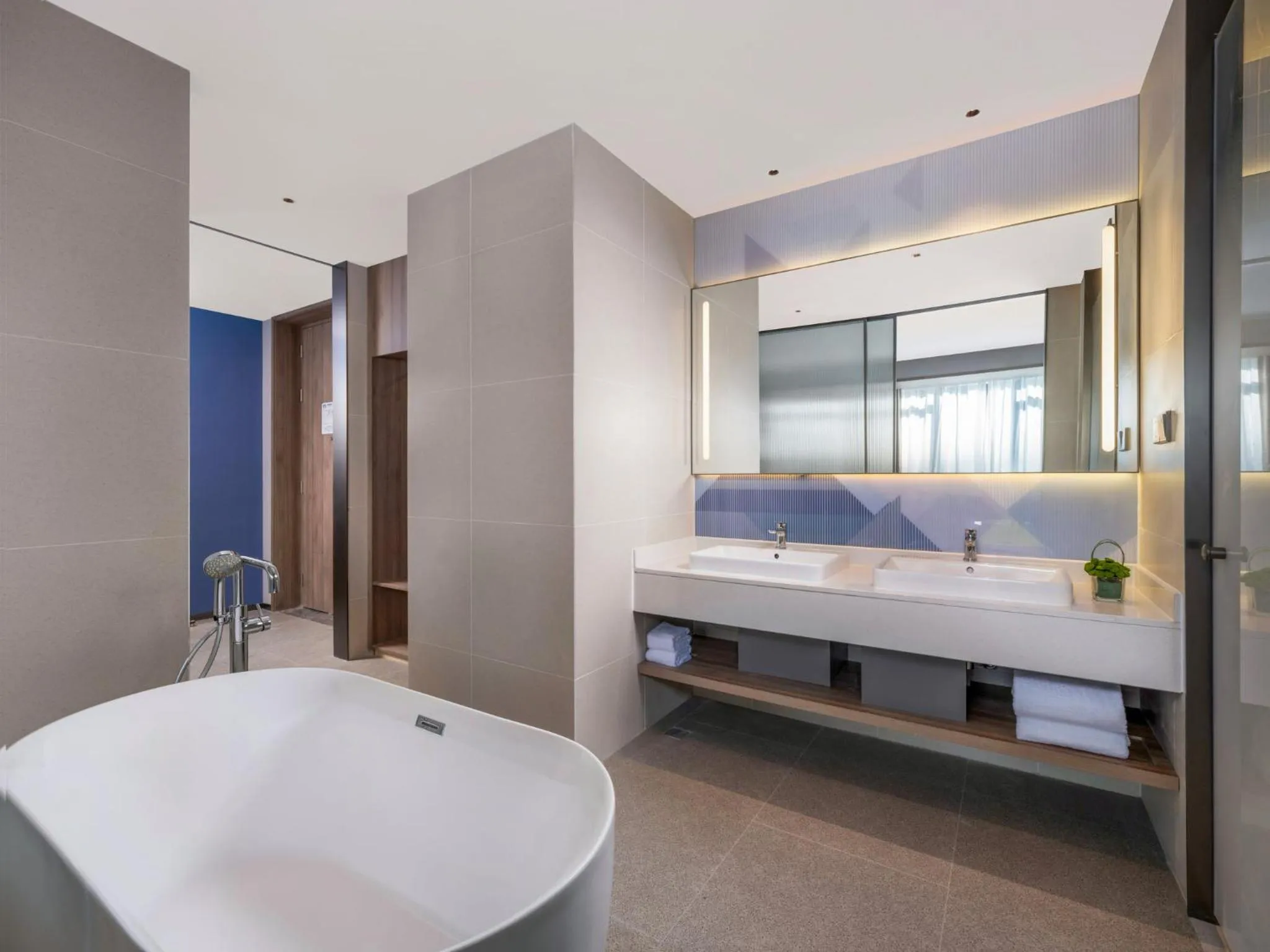 Photo of the whole room in Holiday Inn Express Changzhou Henglin by IHG