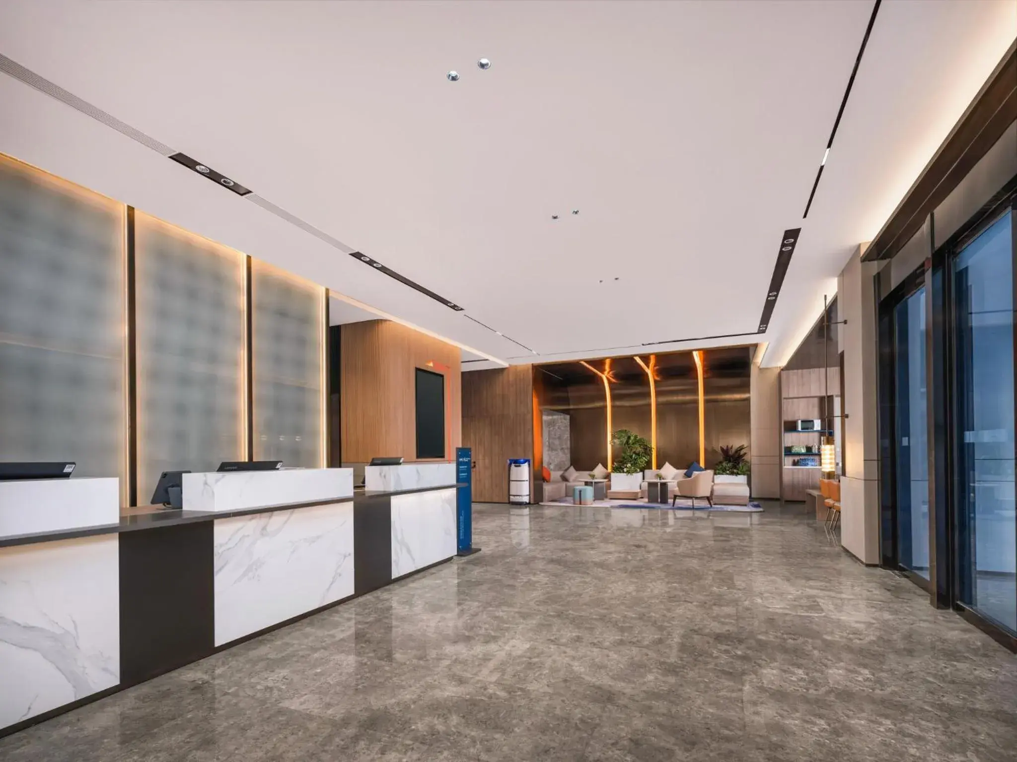 Property building in Holiday Inn Express Changzhou Henglin by IHG Property building in Holiday Inn Express Changzhou Henglin by IHG