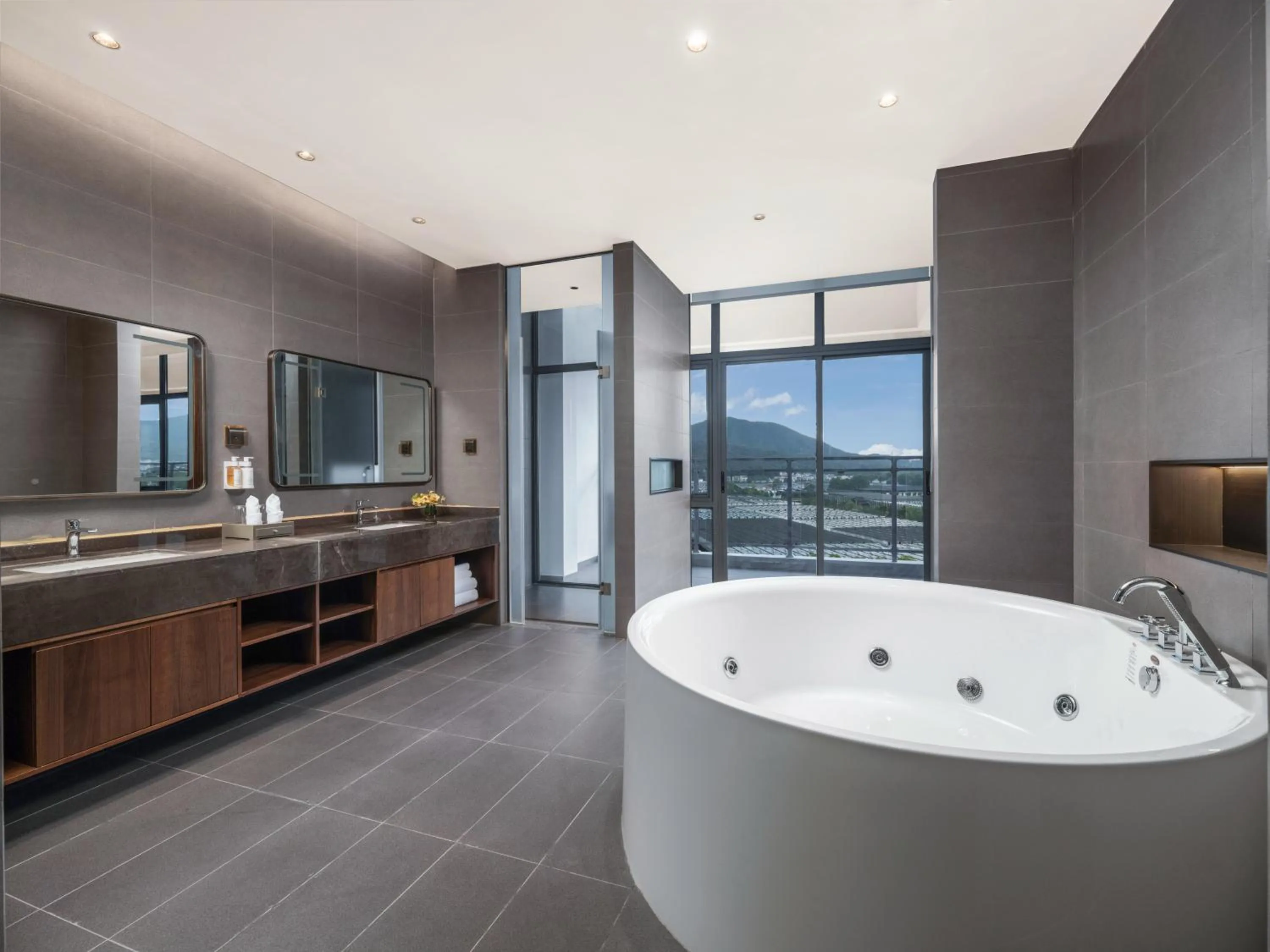 Natural landscape in Holiday Inn Ganzhou Orchid Town by IHG