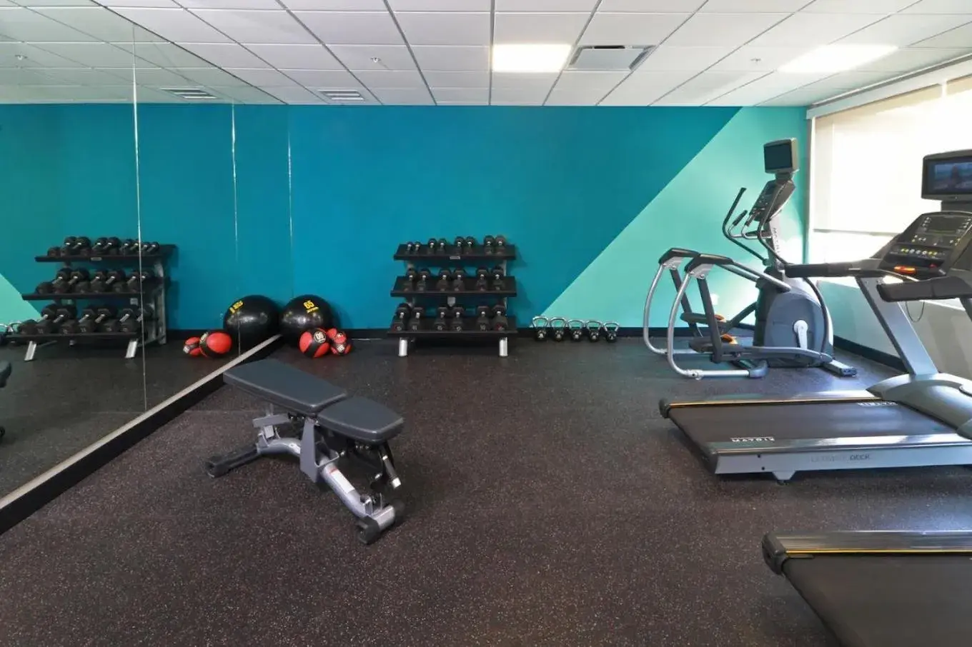 Fitness centre/facilities in Avid Hotel Querétaro Centro Sur by IHG Fitness centre/facilities in Avid Hotel Querétaro Centro Sur by IHG