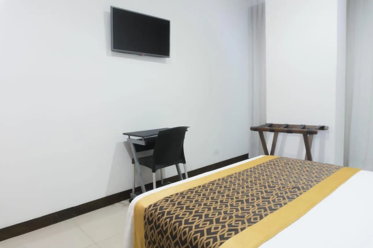 Hotel Cinco Monteria