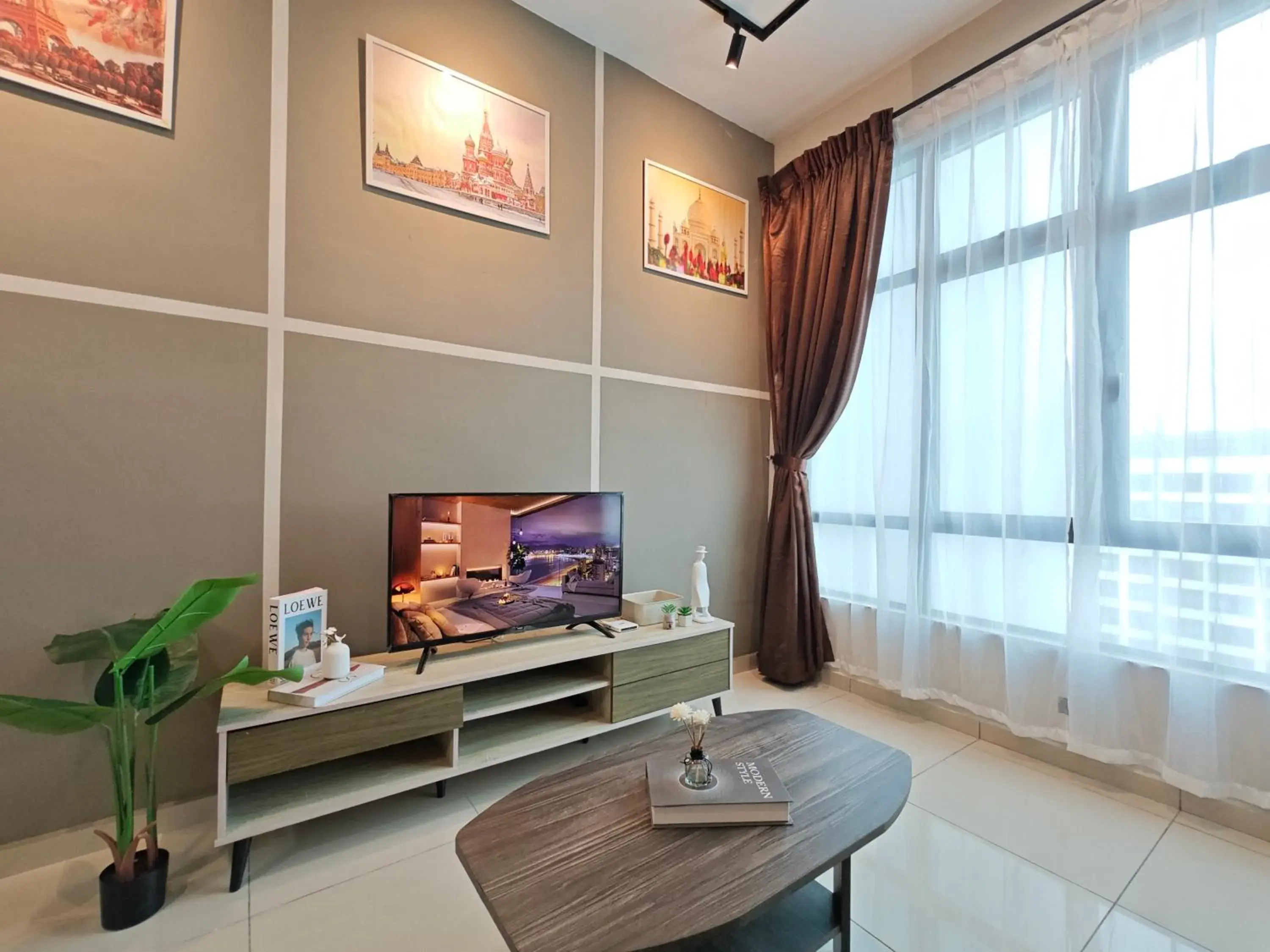 Living room in Kempas Dsummit Residences by Antlerzone Living room in Kempas Dsummit Residences by Antlerzone