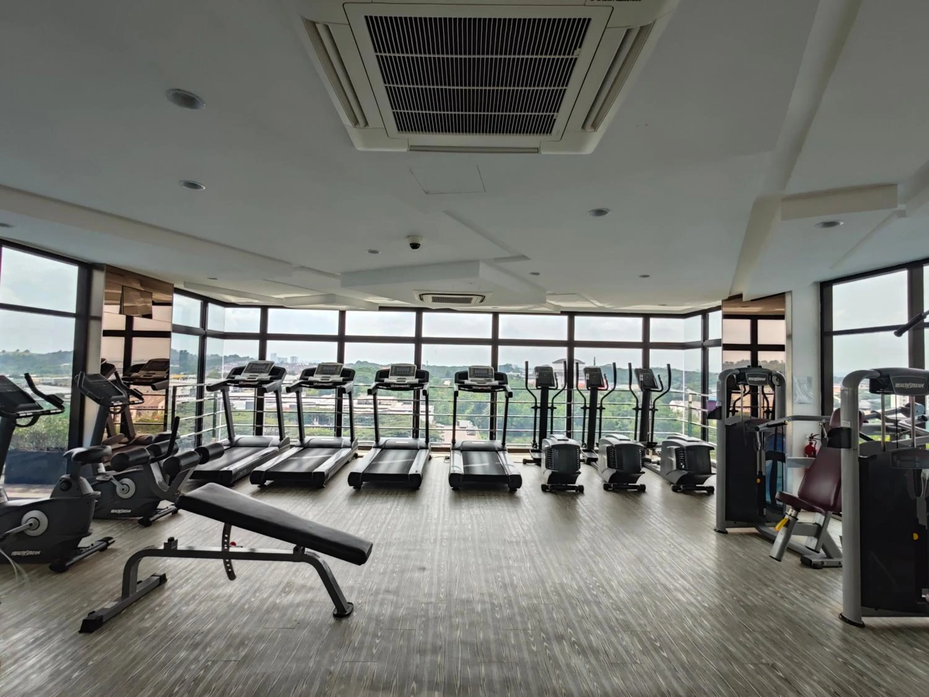 Fitness centre/facilities in Kempas Dsummit Residences by Antlerzone
