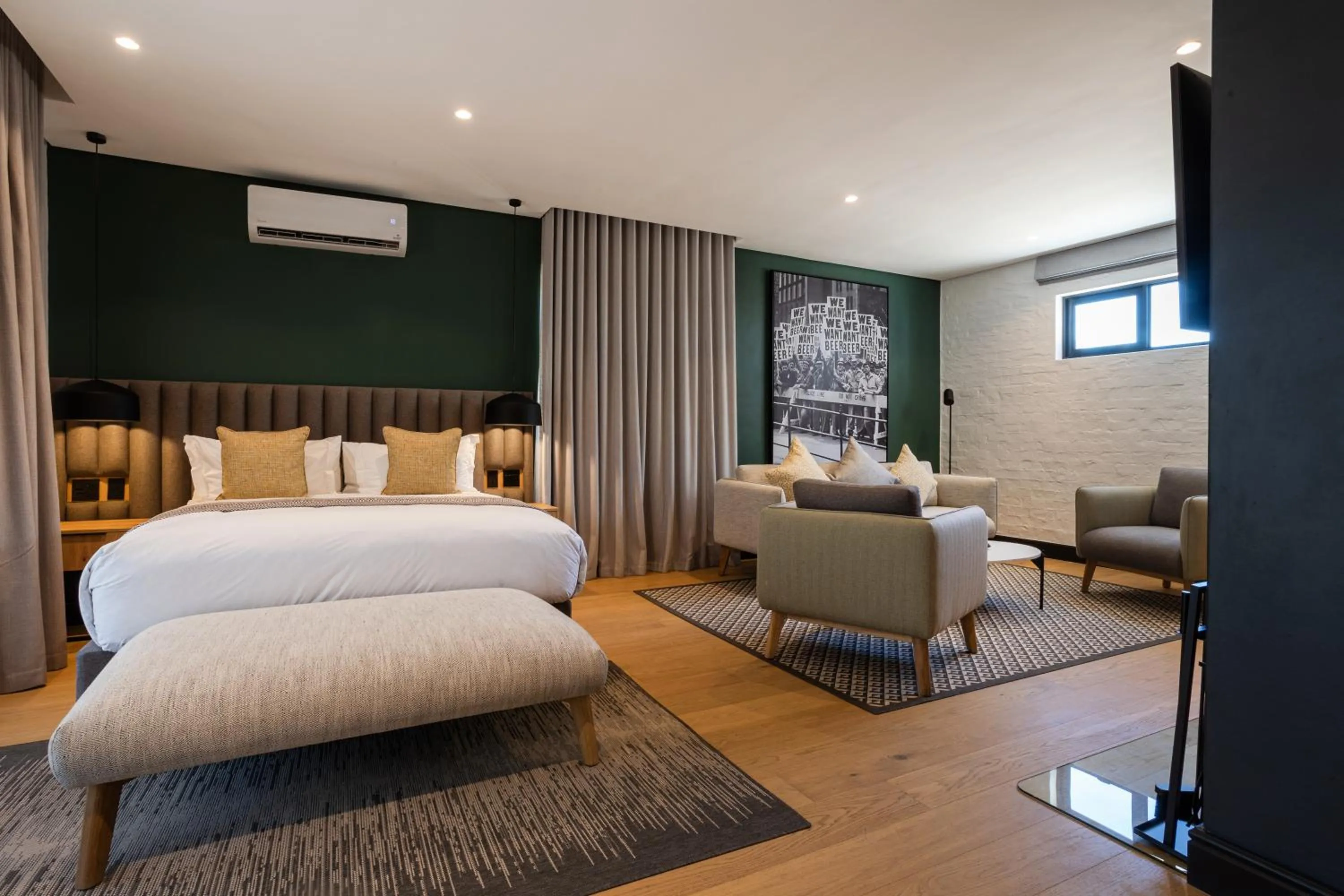 Bed in Franschhoek Hotel