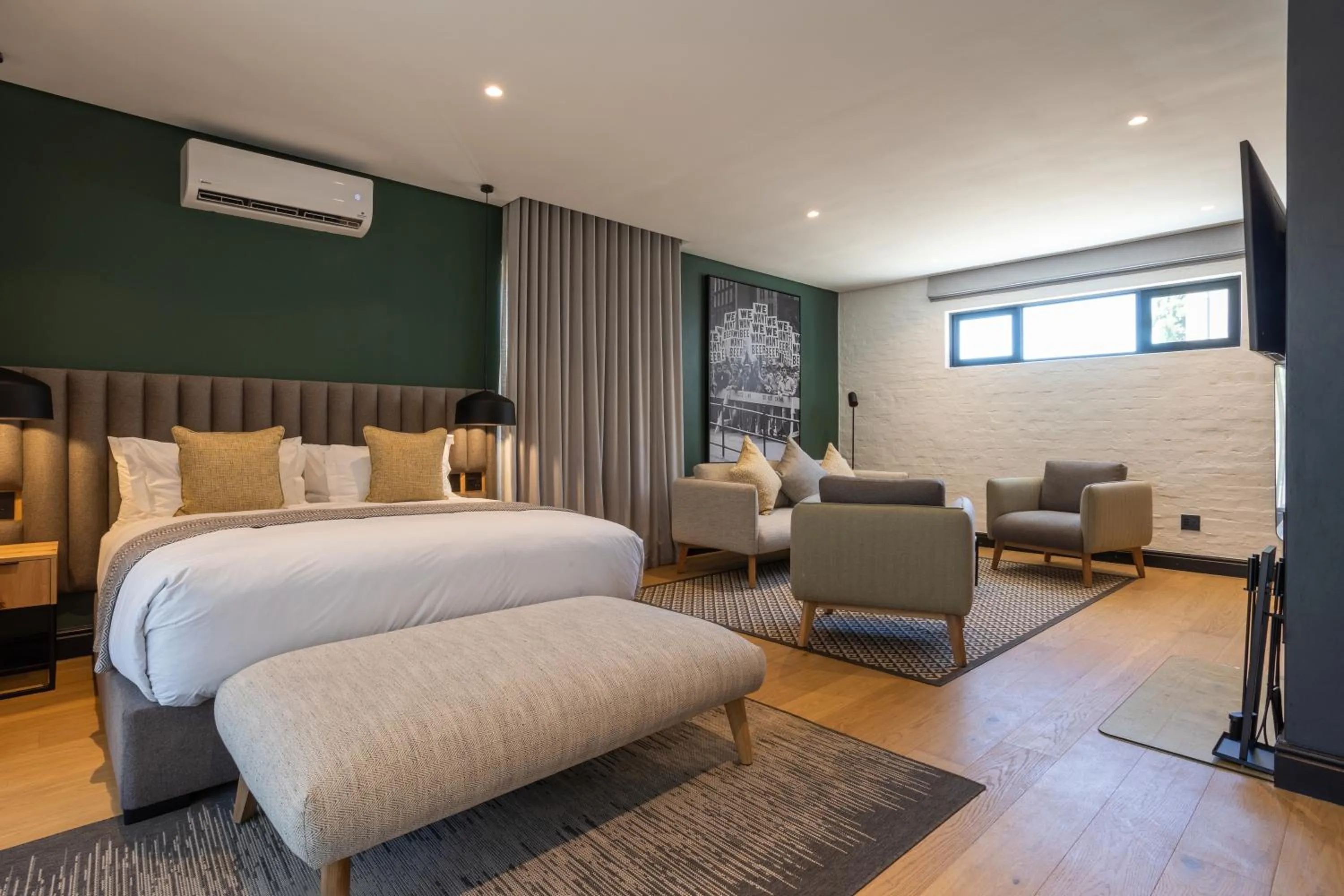 Bed in Franschhoek Hotel