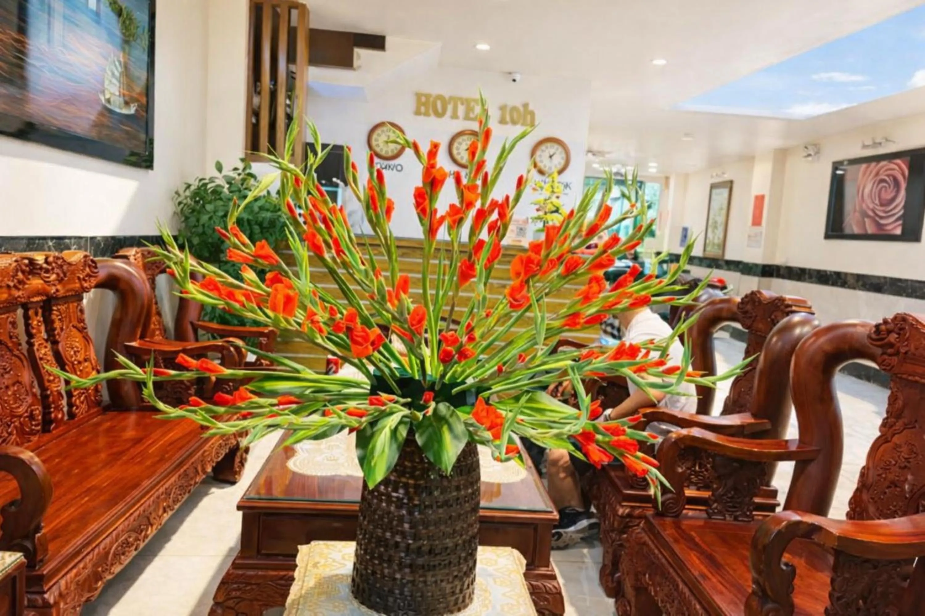 Living room in 10h Hotel