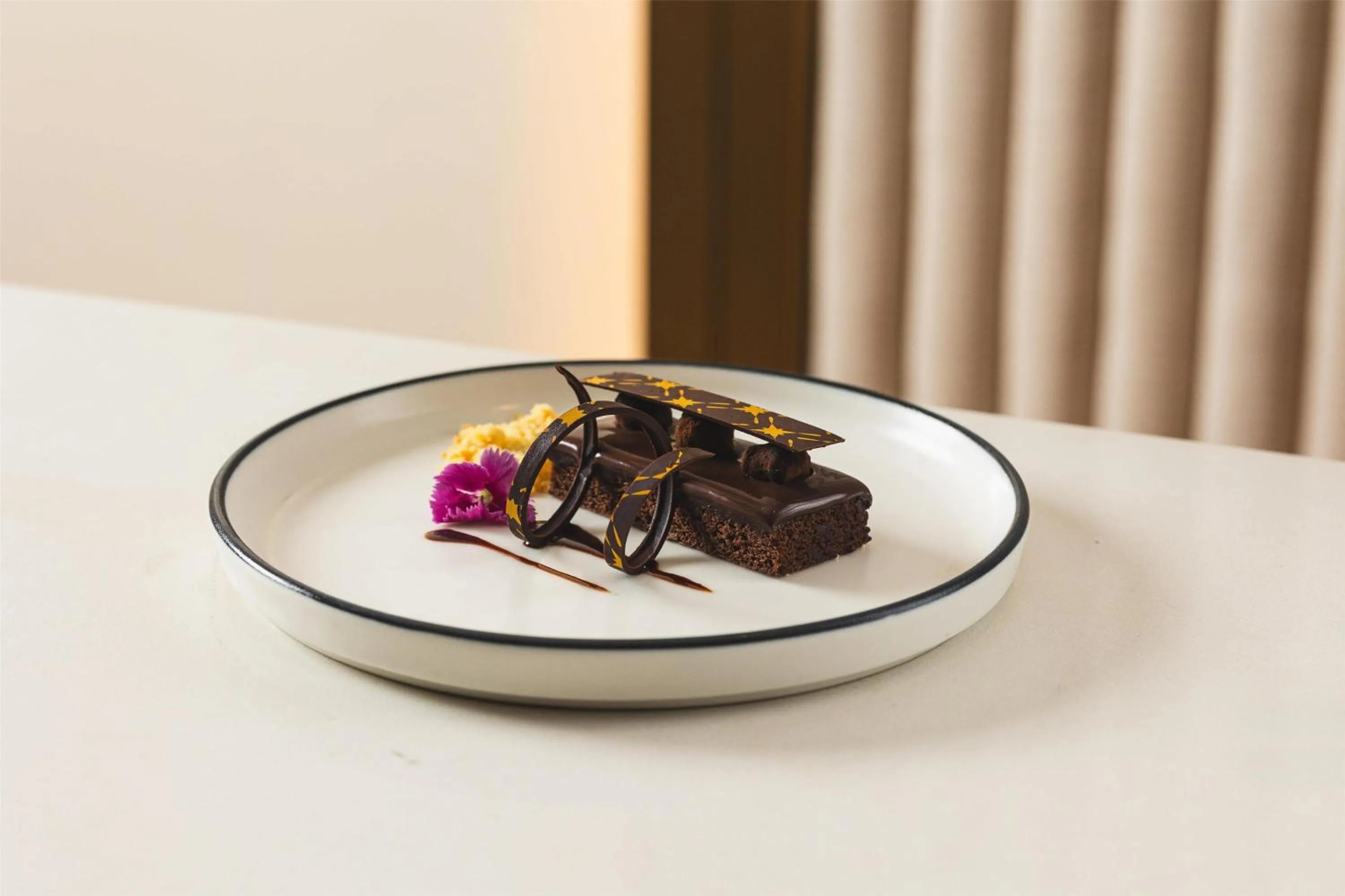 Food and drinks in Radisson Collection Resort Galle