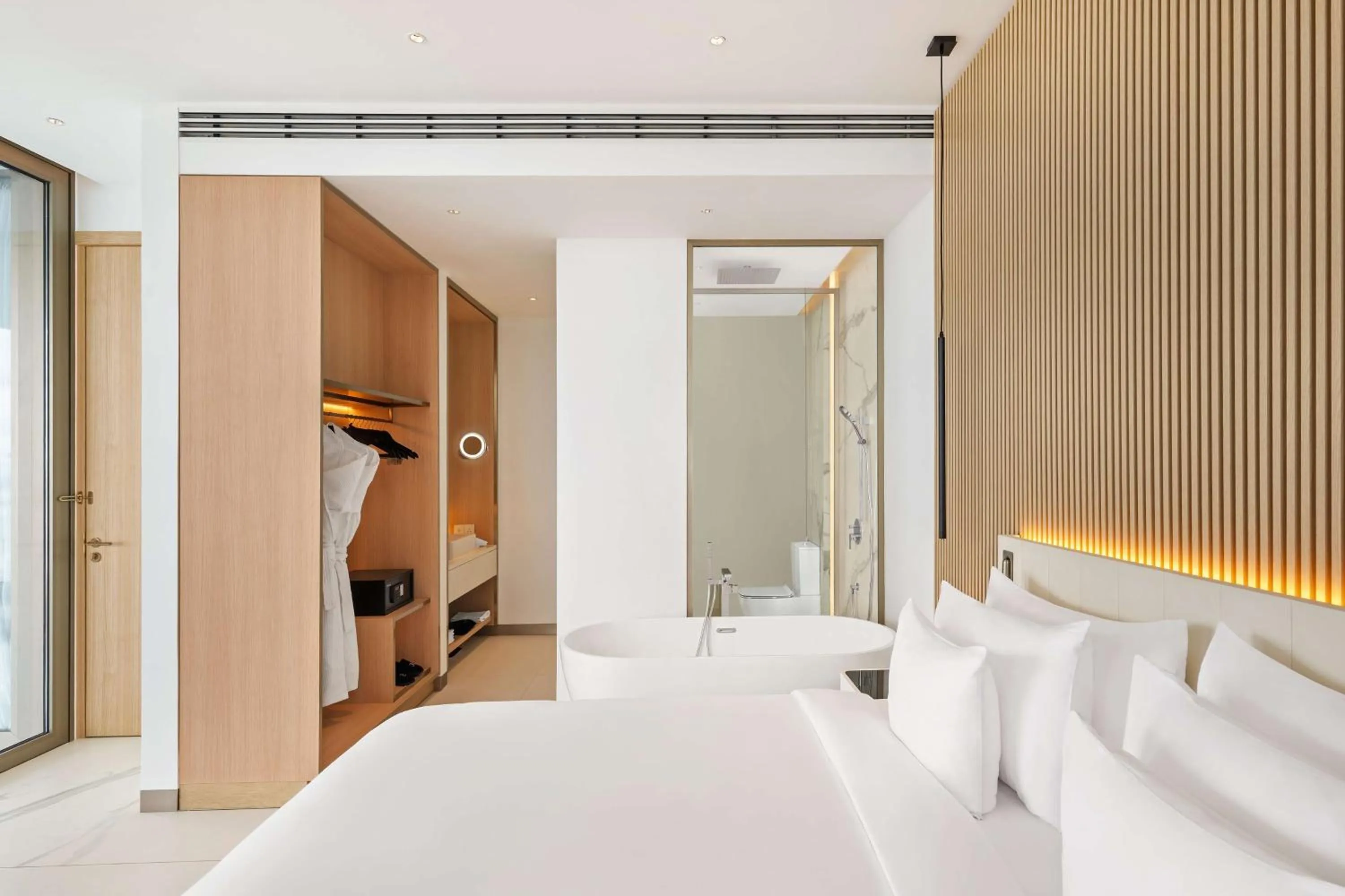 Photo of the whole room, Bed in Radisson Collection Resort Galle