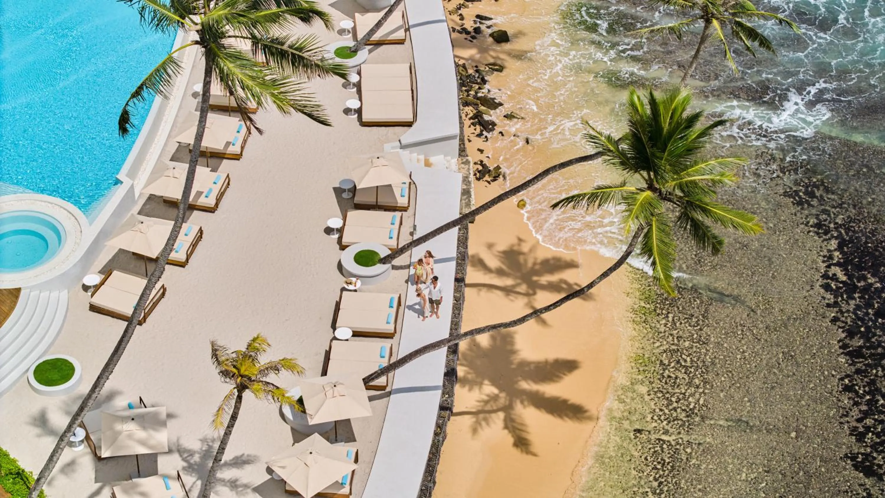 Beach in Radisson Collection Resort Galle