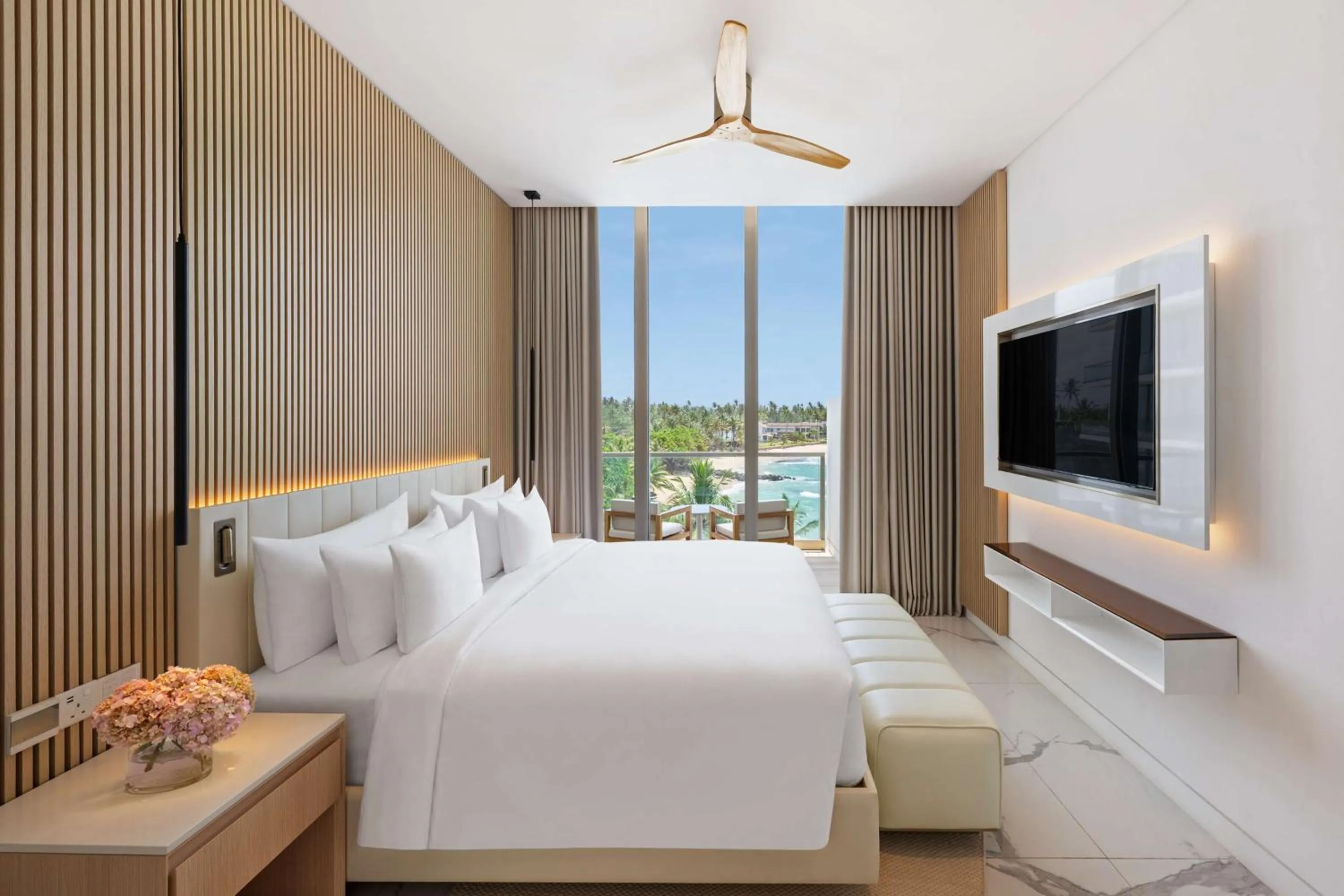 Photo of the whole room, Bed in Radisson Collection Resort Galle