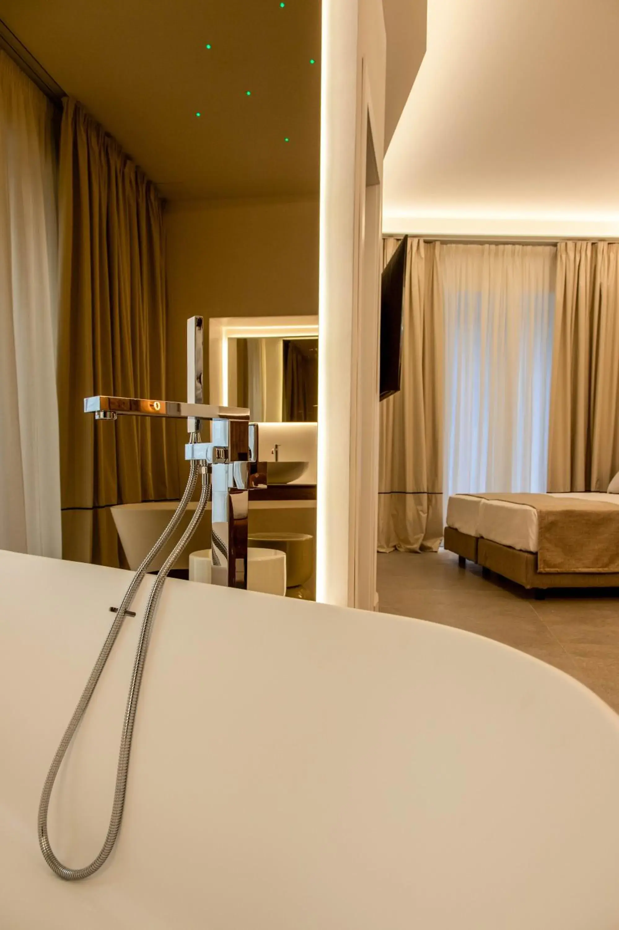 Bath, Bed in Mamalu - Corso Umberto 35 - Studios and Suites Bath, Bed in Mamalu - Corso Umberto 35 - Studios and Suites