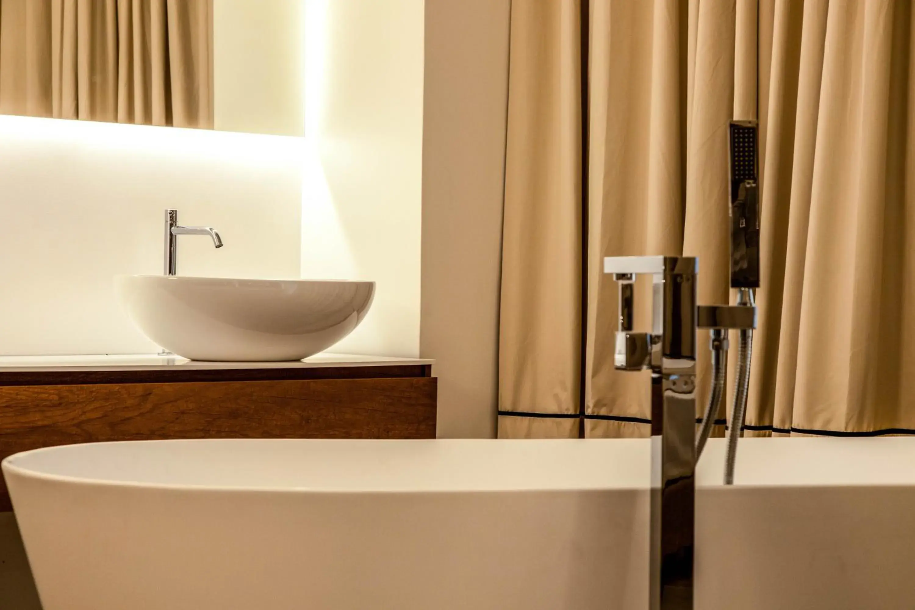 Bath in Mamalu - Corso Umberto 35 - Studios and Suites Bath in Mamalu - Corso Umberto 35 - Studios and Suites