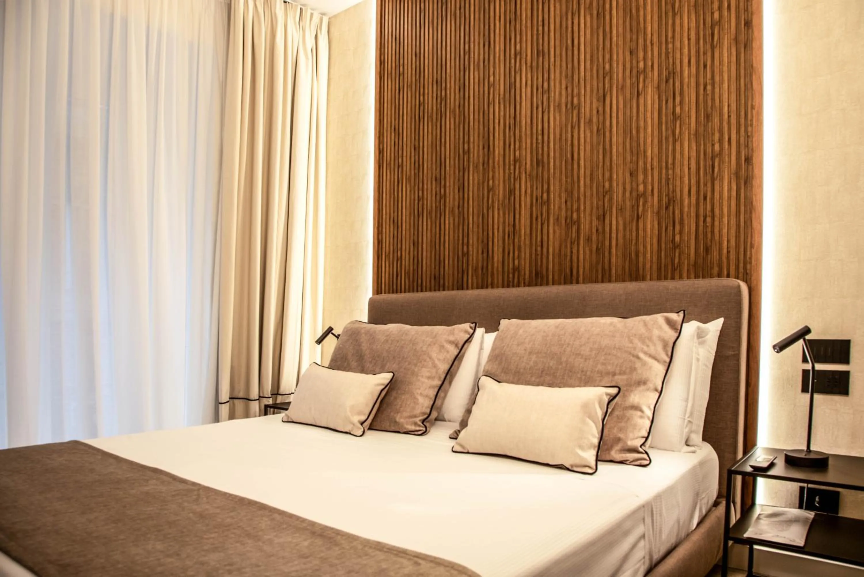 Bedroom, Bed in Mamalu - Corso Umberto 35 - Studios and Suites