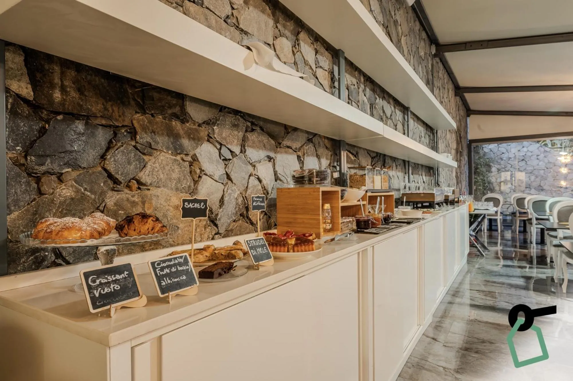 Buffet breakfast in HOTIDAY Room Collection - Porto Venere