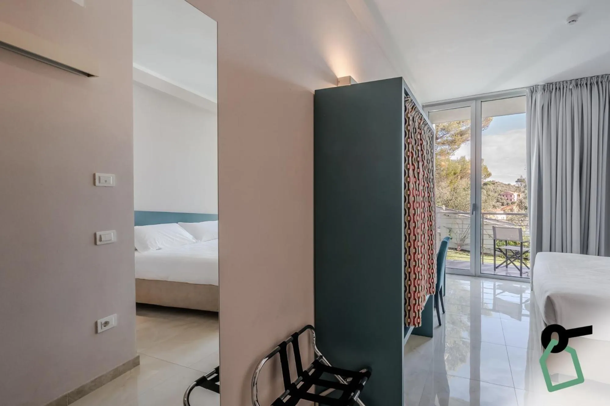 Photo of the whole room, Bed in HOTIDAY Room Collection - Porto Venere