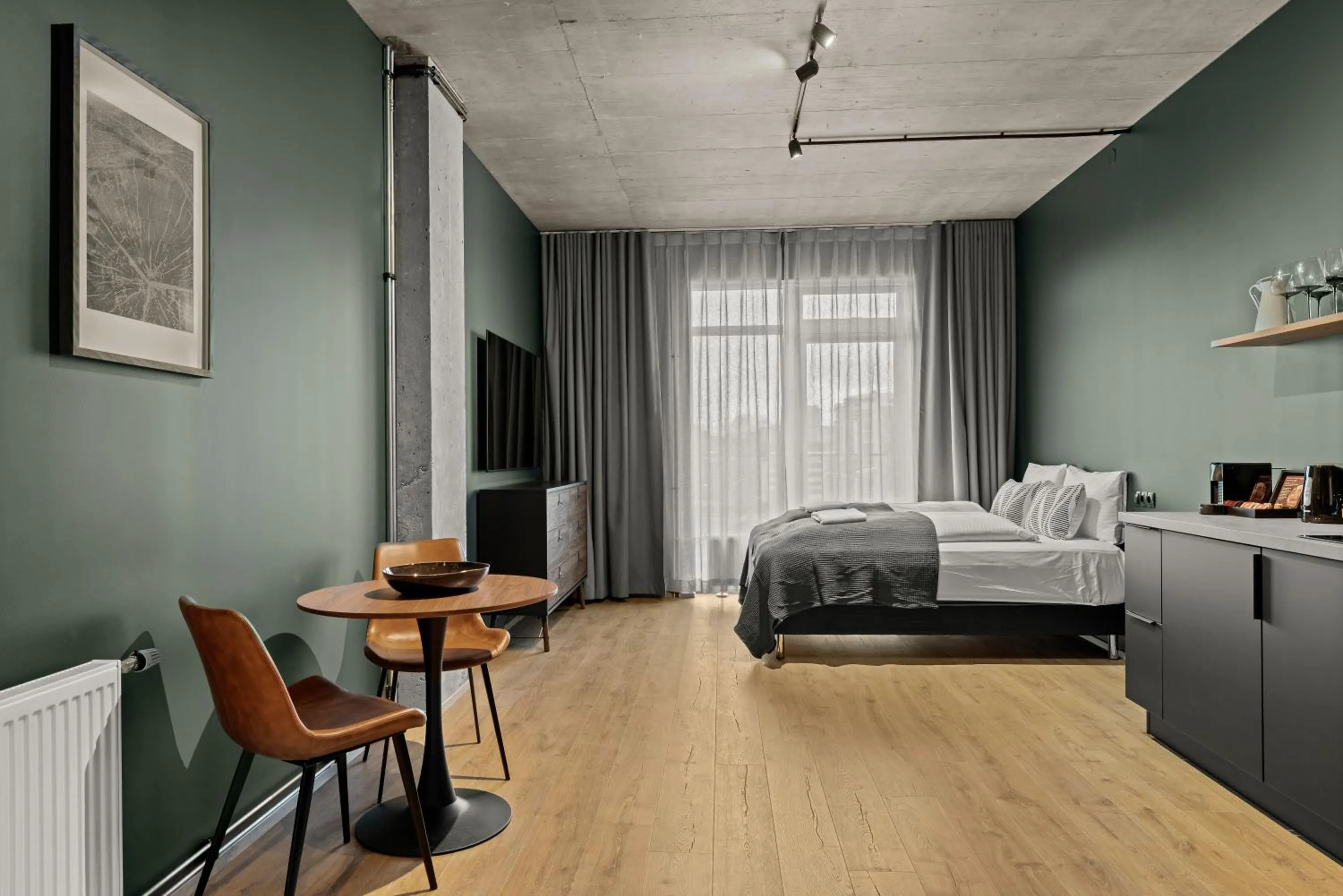 Photo of the whole room, Bed in Aurora Nooks Apartments by Heimaleiga