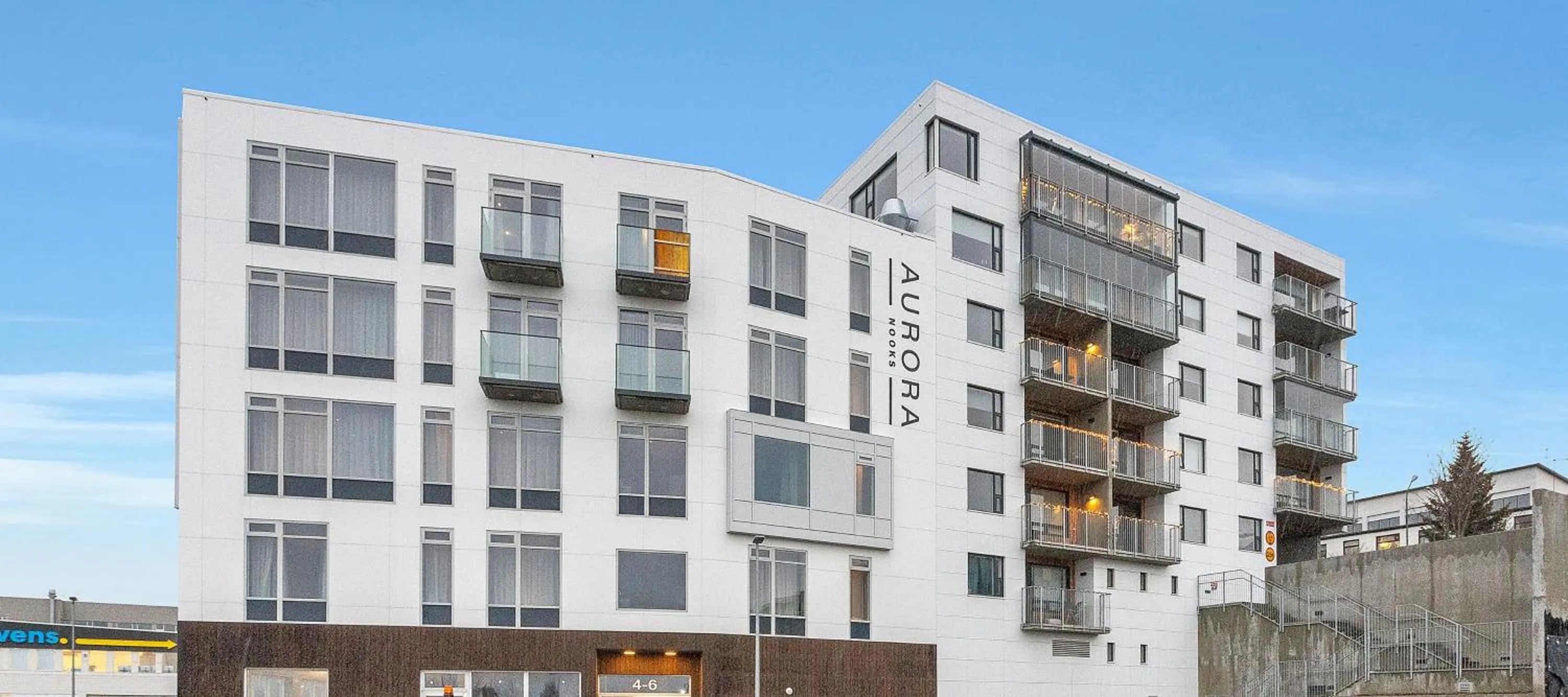 Property building in Aurora Nooks Apartments by Heimaleiga