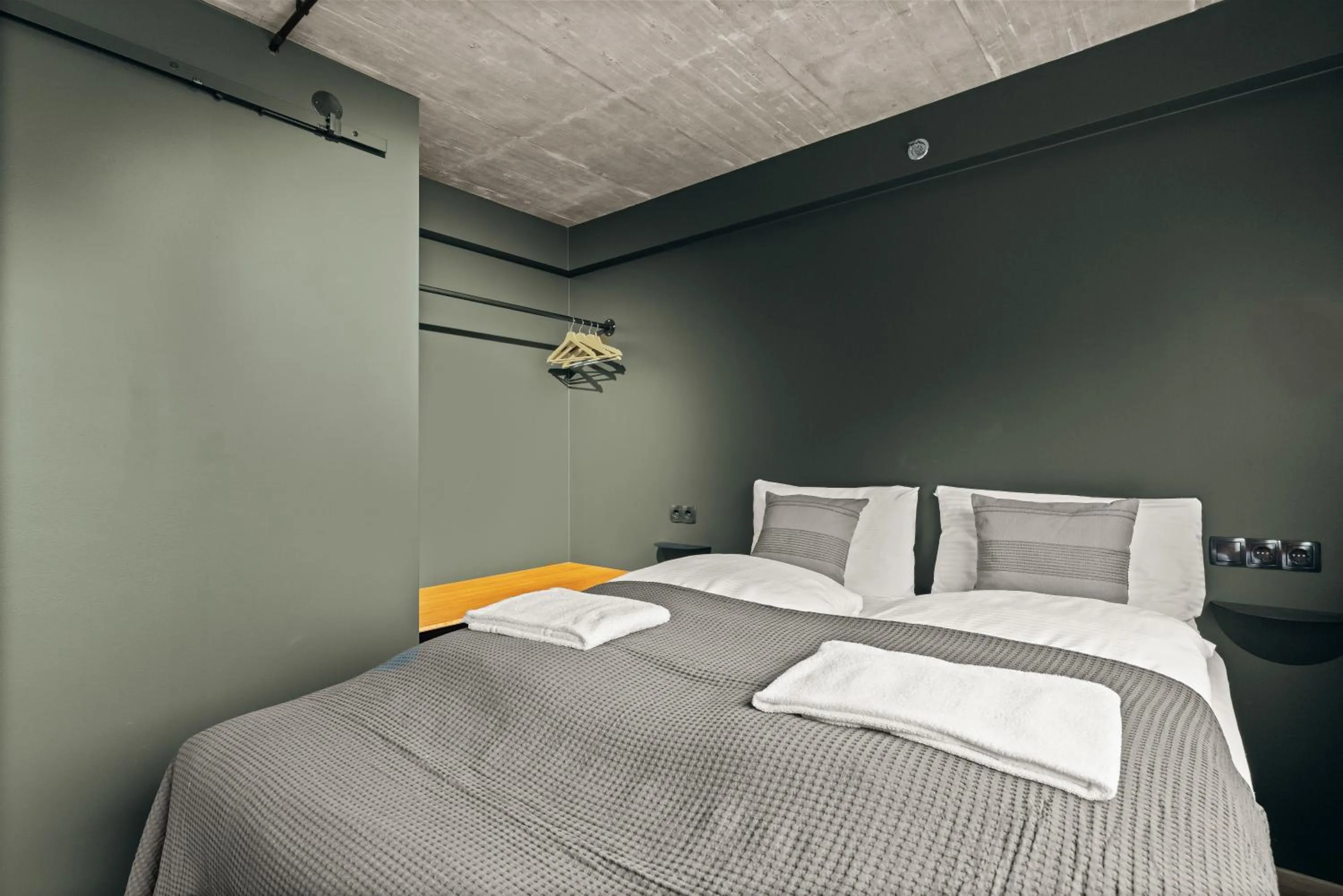 Bed in Aurora Nooks Apartments by Heimaleiga