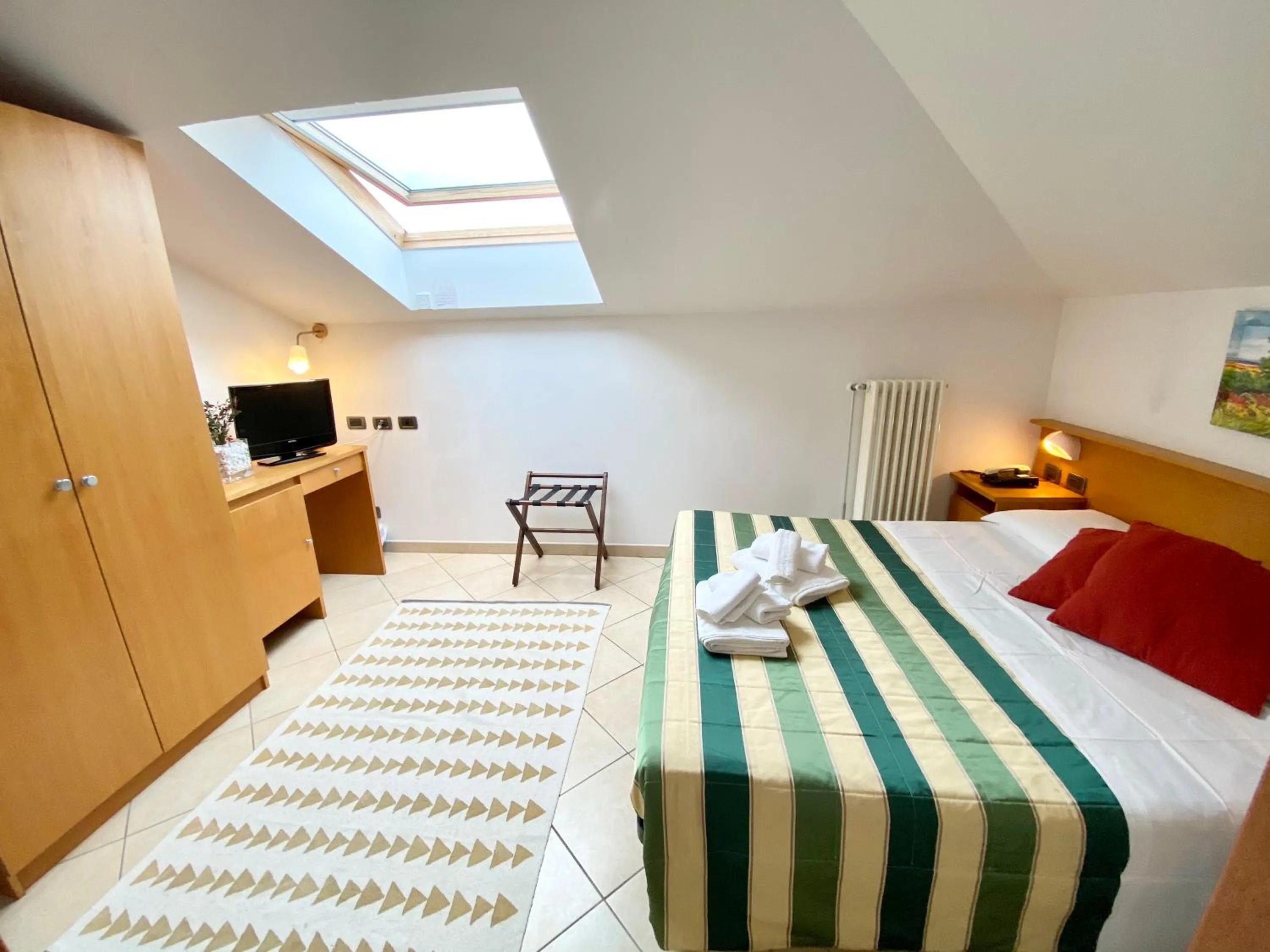 Bed in Albergo Villa Ada