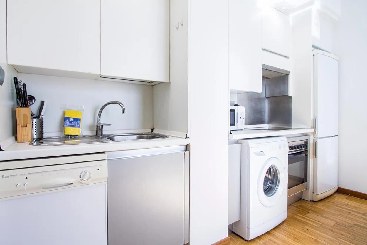 Apartamentos Conde Duque Decó