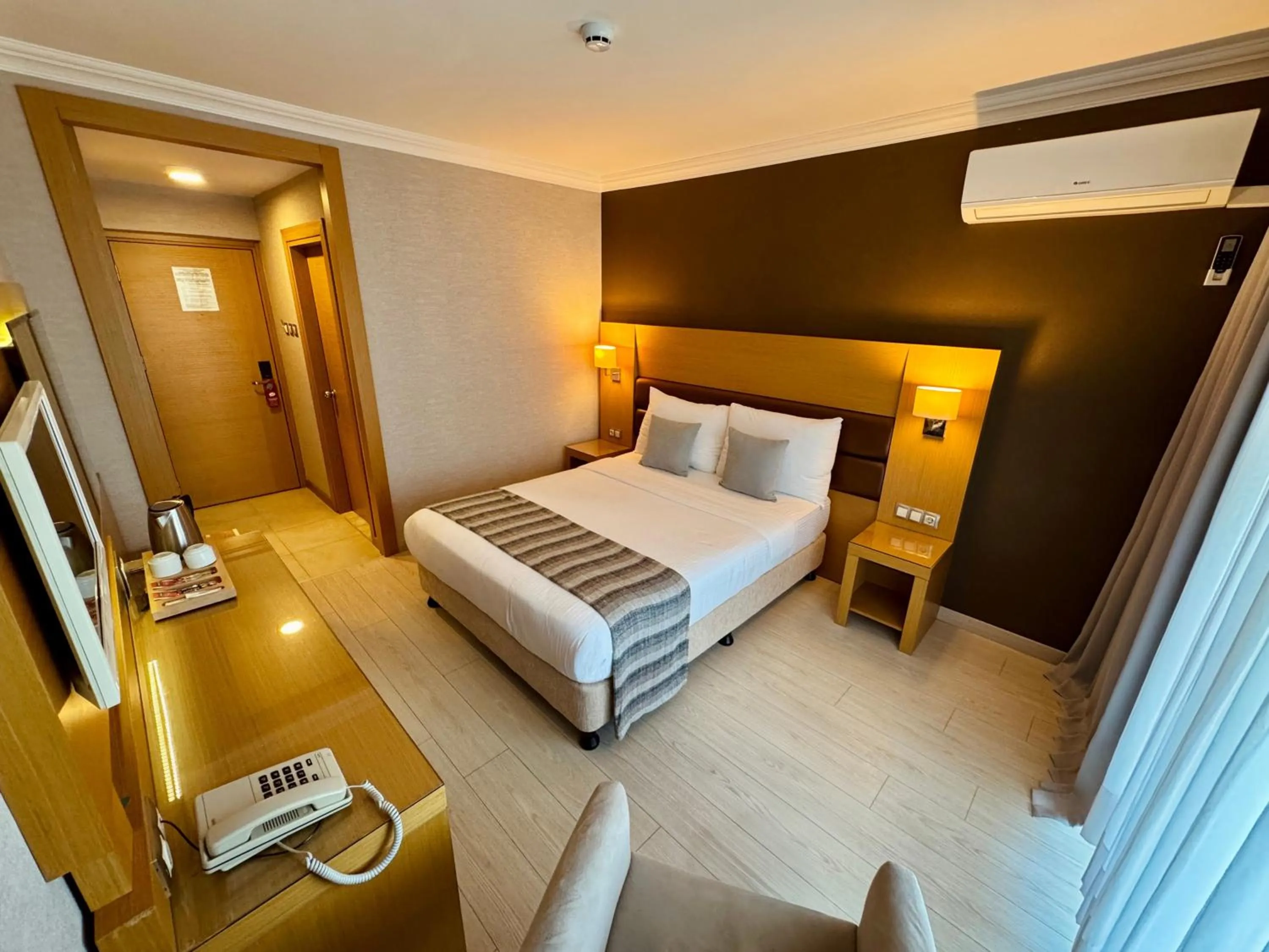 Bed in Blue Bay Style