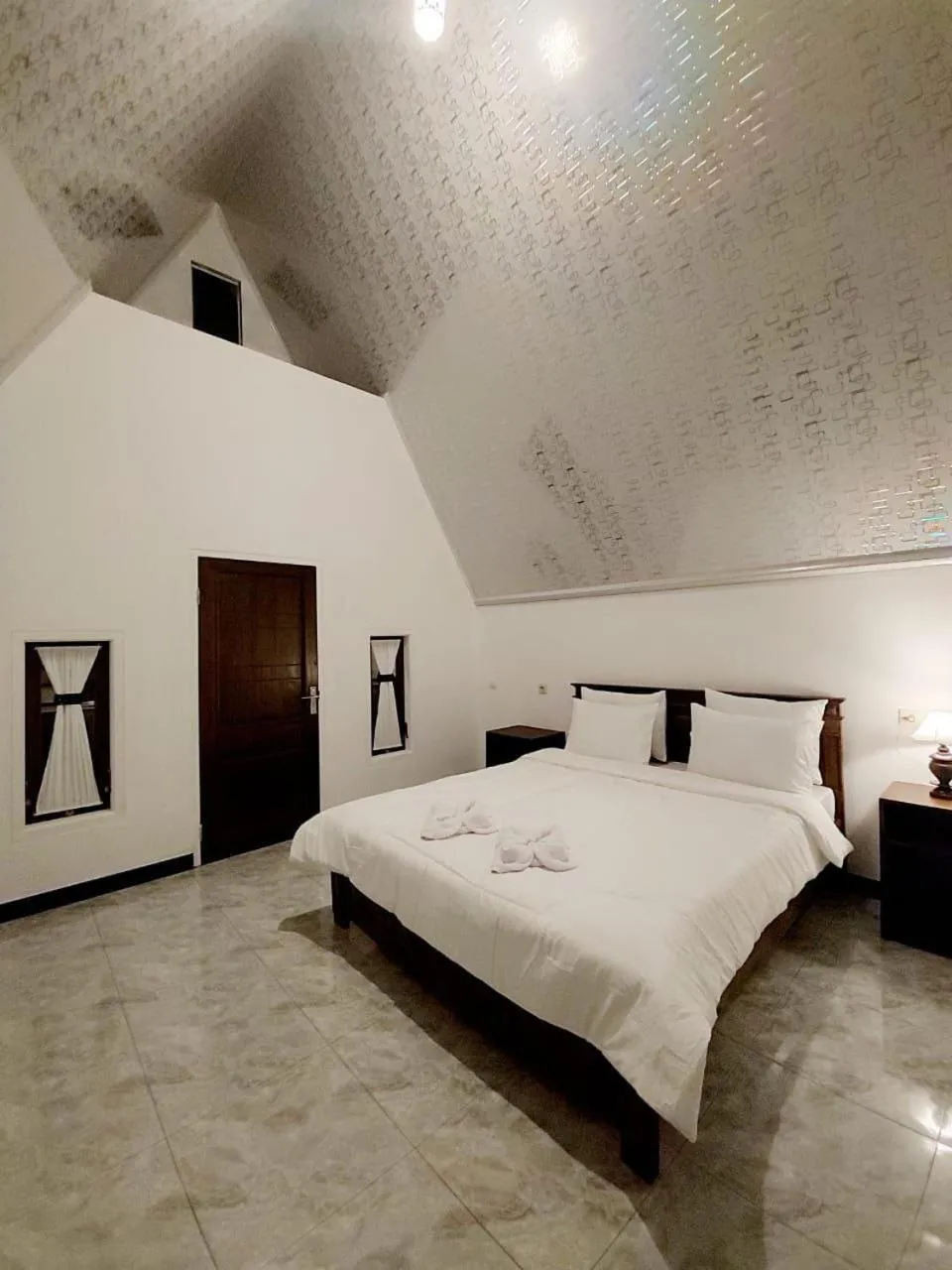 Bed in Yanto Cottages